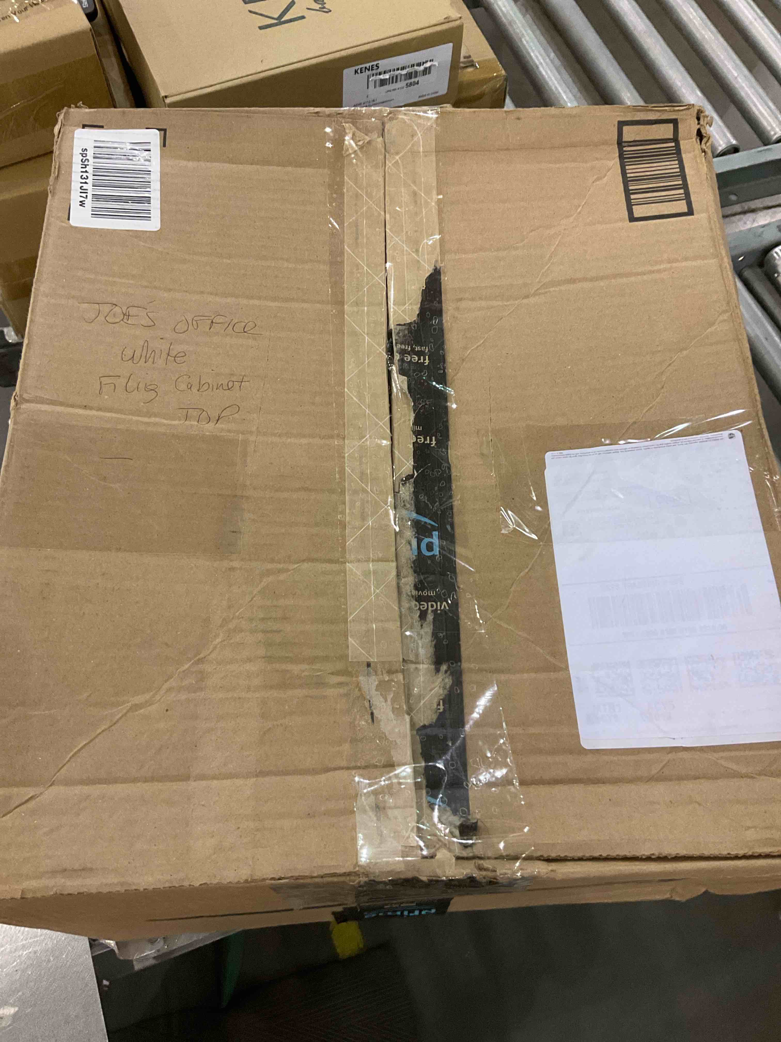https://s3.amazonaws.com/lotting-images-prod/BargainHunt/EXS01345341_1711109337913.jpeg