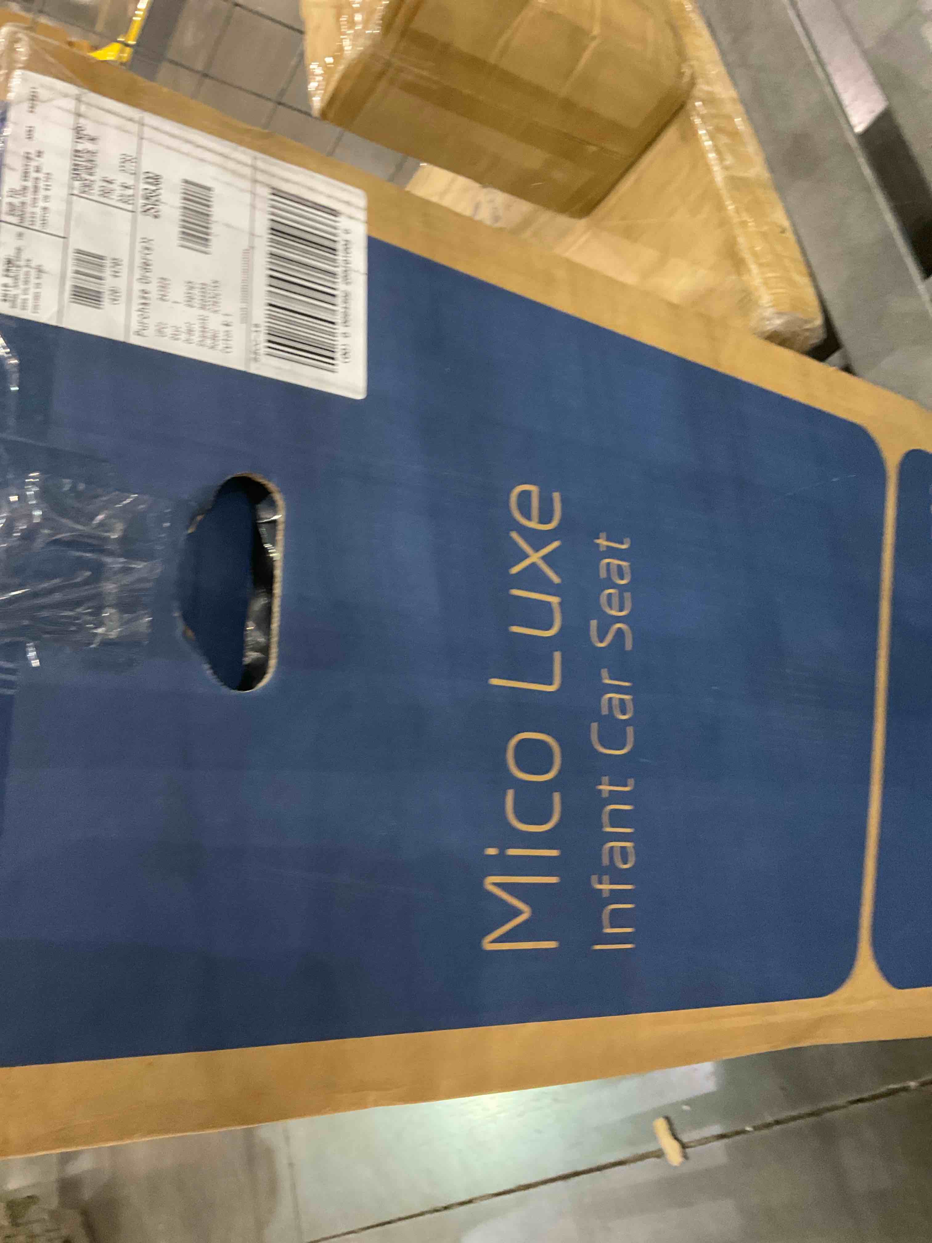 https://s3.amazonaws.com/lotting-images-prod/BargainHunt/EXS01345369_1711113903913.jpeg