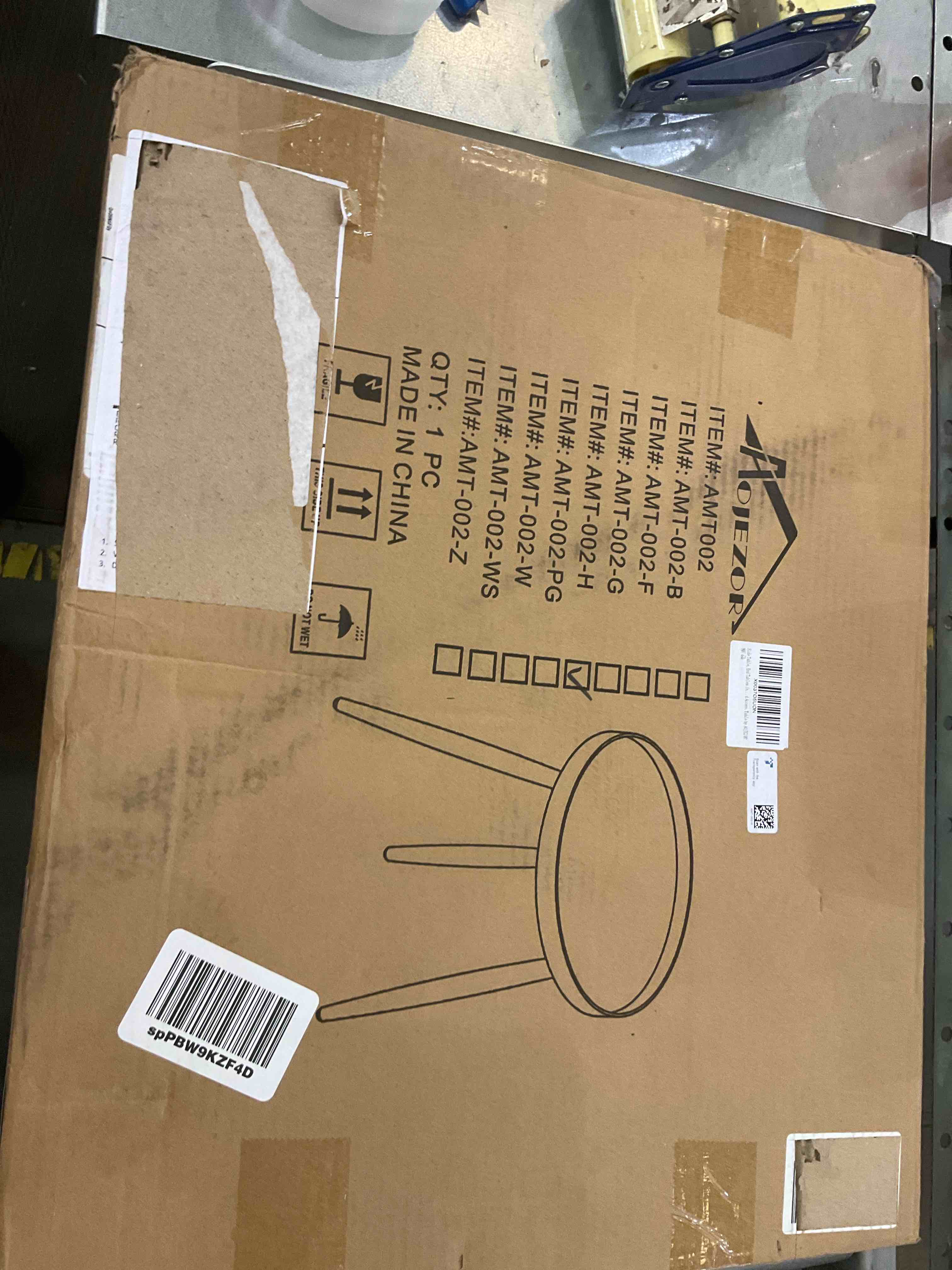 https://s3.amazonaws.com/lotting-images-prod/BargainHunt/EXS01345454_1711126844685.jpeg