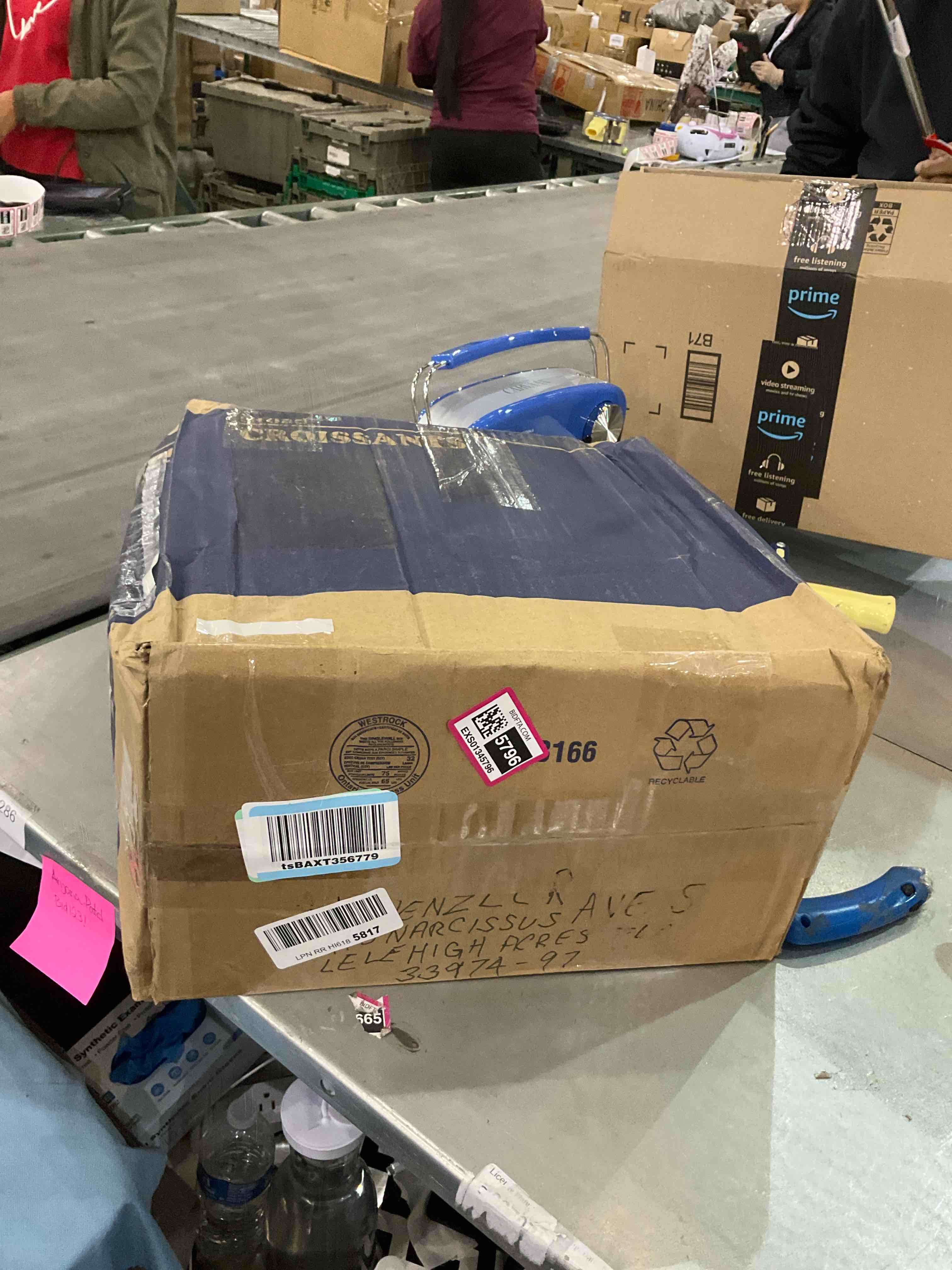 https://s3.amazonaws.com/lotting-images-prod/BargainHunt/EXS01345797_1710337445424.jpeg