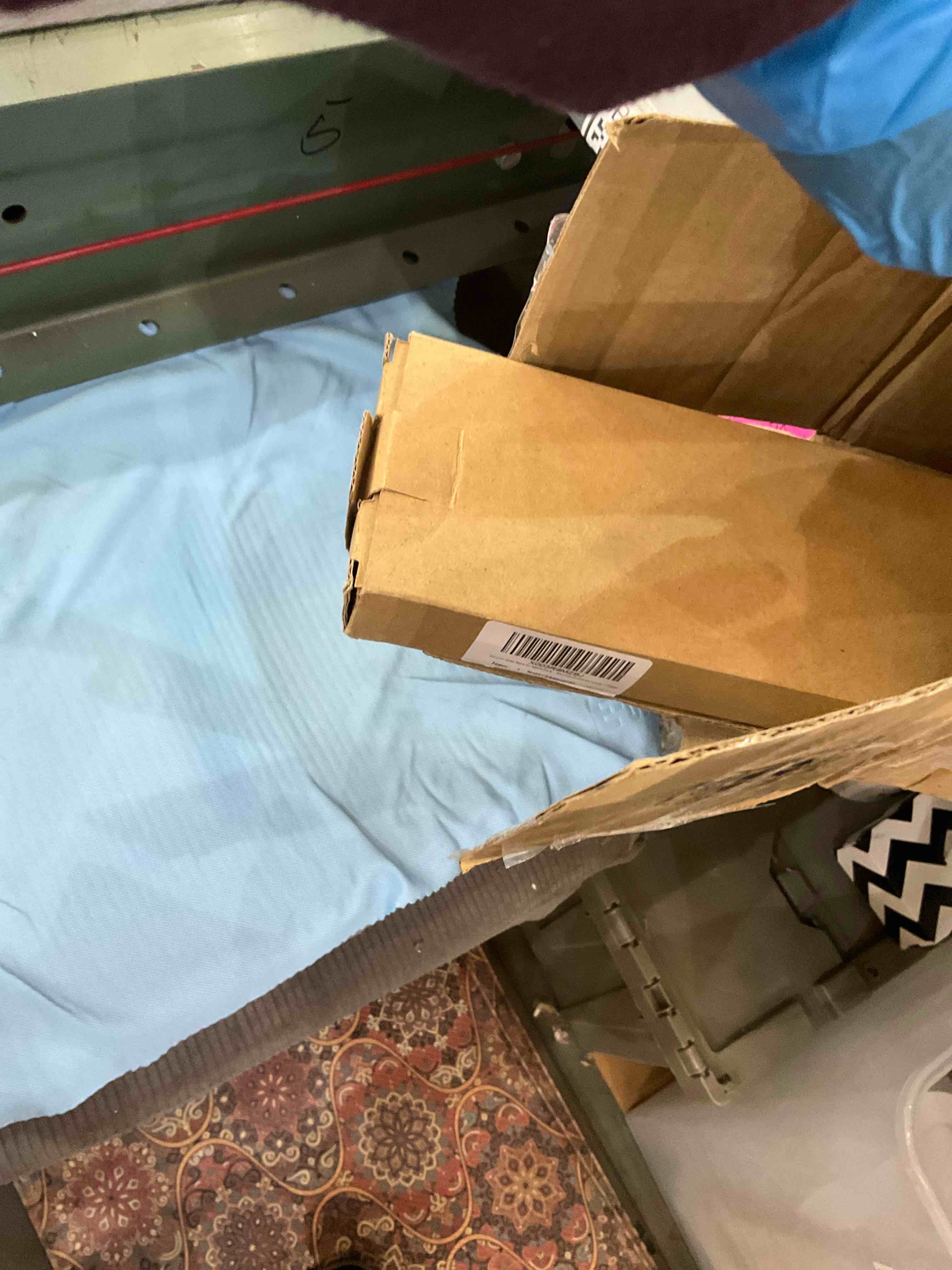https://s3.amazonaws.com/lotting-images-prod/BargainHunt/EXS01345834_1710343348392.jpeg