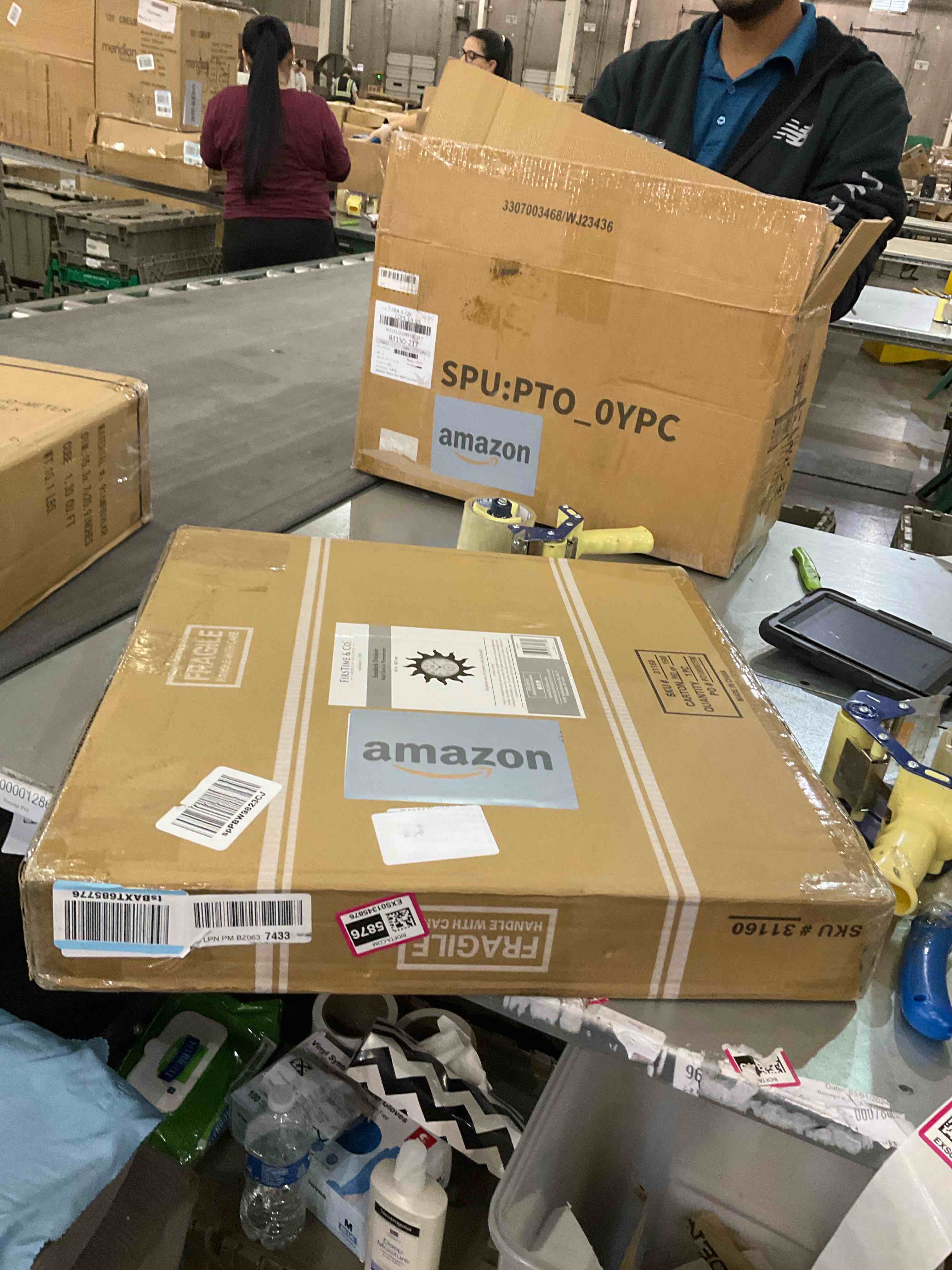 https://s3.amazonaws.com/lotting-images-prod/BargainHunt/EXS01345876_1710351726000.jpeg