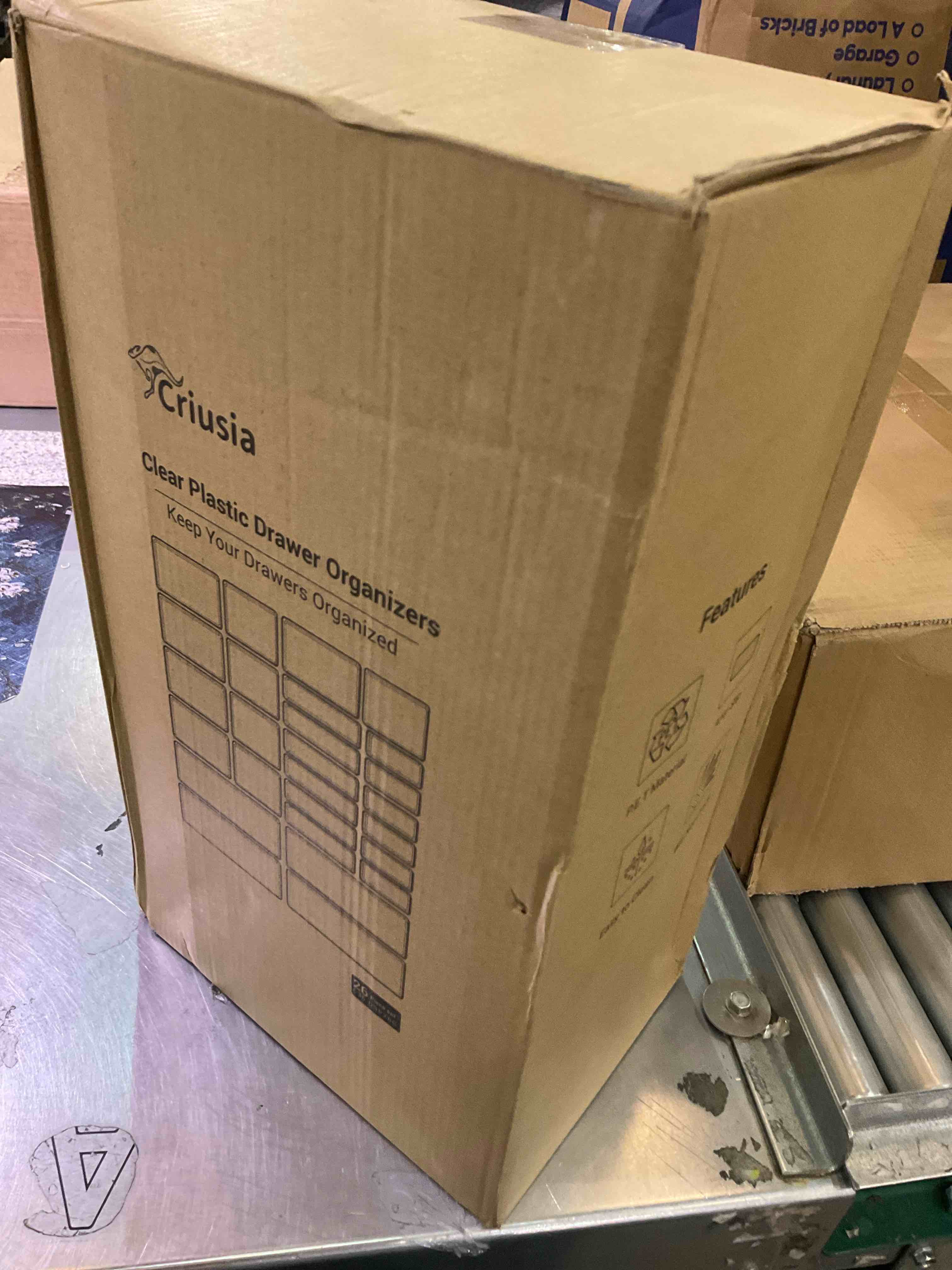 https://s3.amazonaws.com/lotting-images-prod/BargainHunt/EXS01346034_1710254289602.jpeg