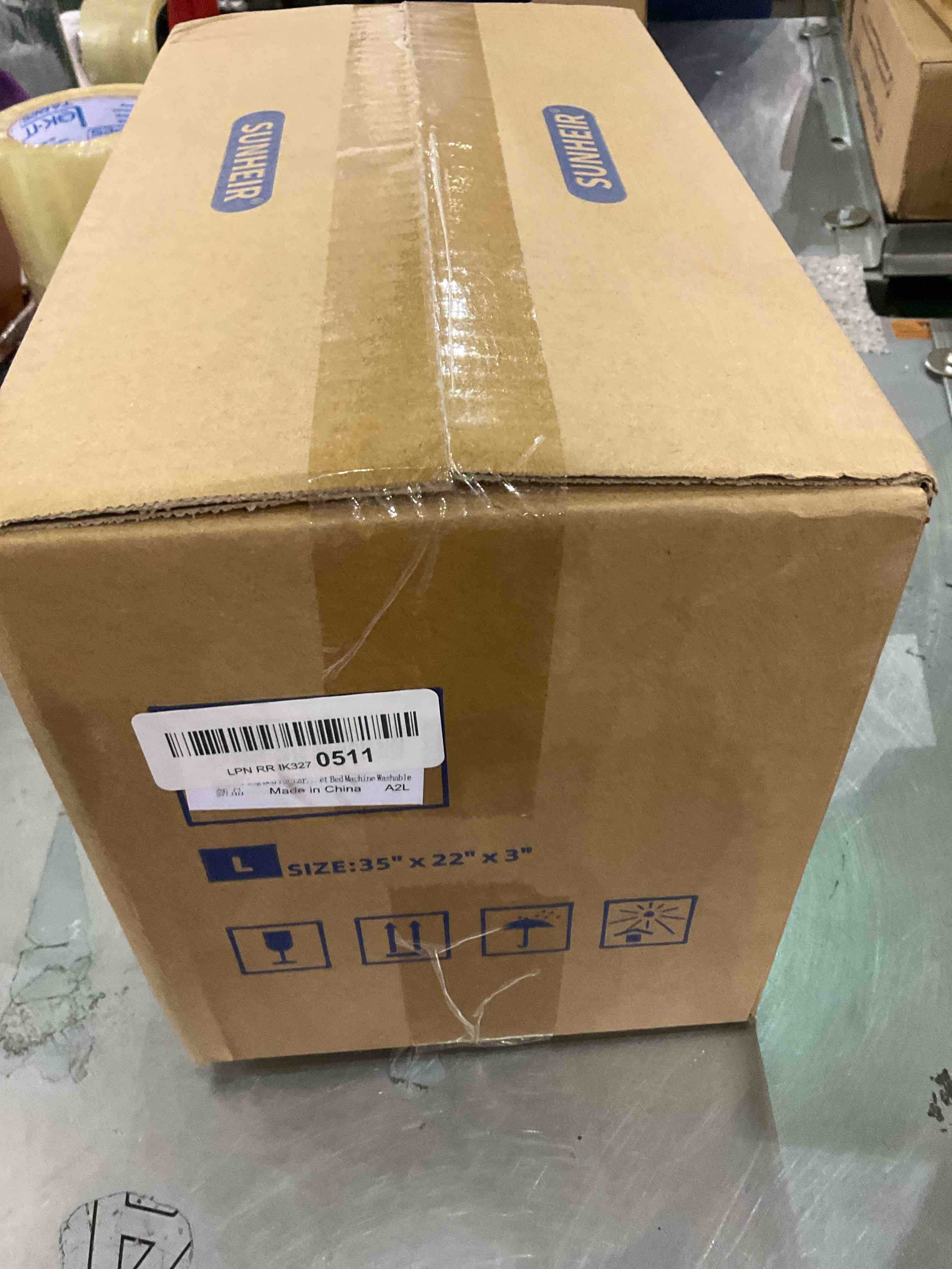 https://s3.amazonaws.com/lotting-images-prod/BargainHunt/EXS01346133_1710329264348.jpeg