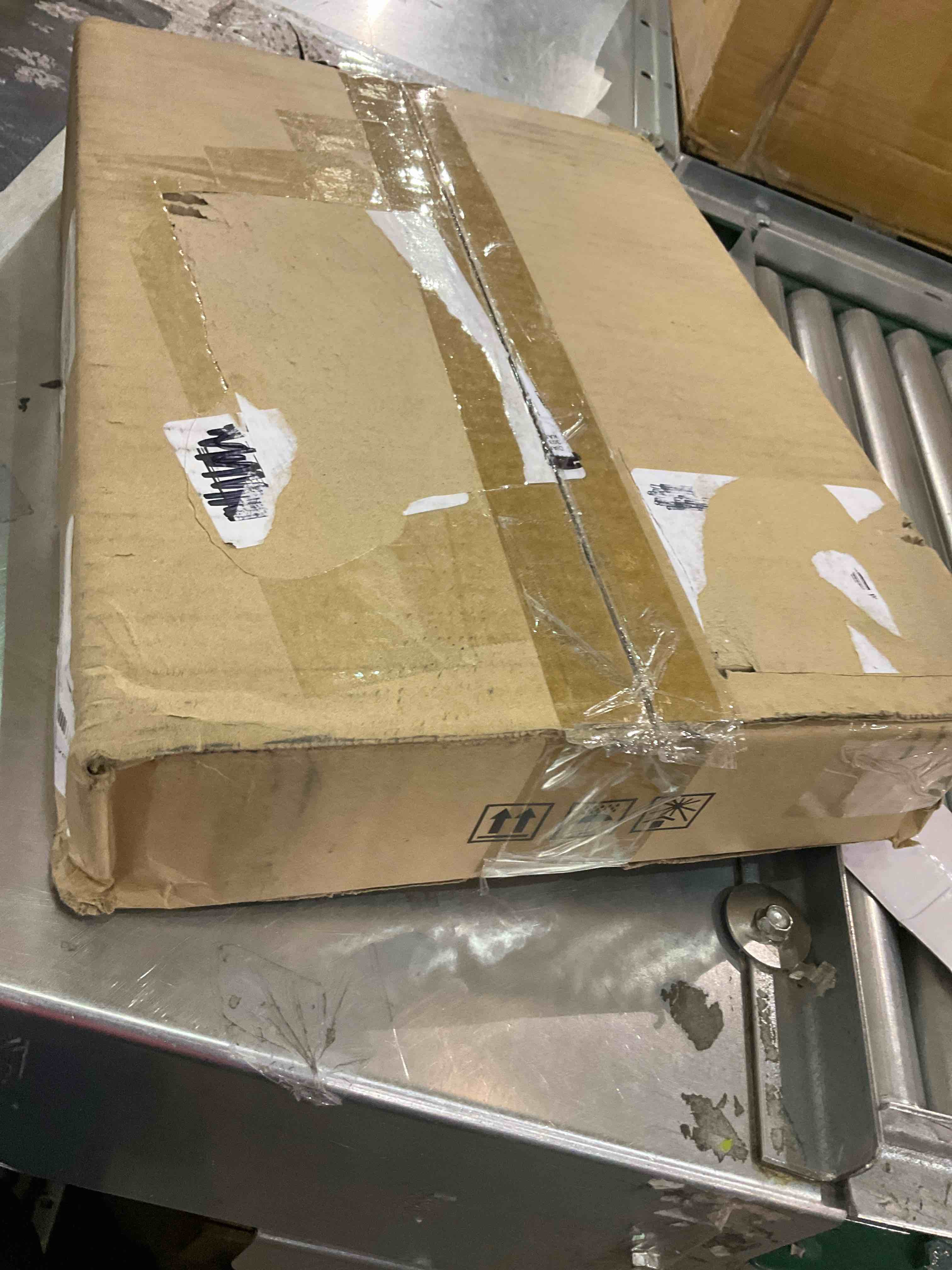 https://s3.amazonaws.com/lotting-images-prod/BargainHunt/EXS01346200_1710337877347.jpeg