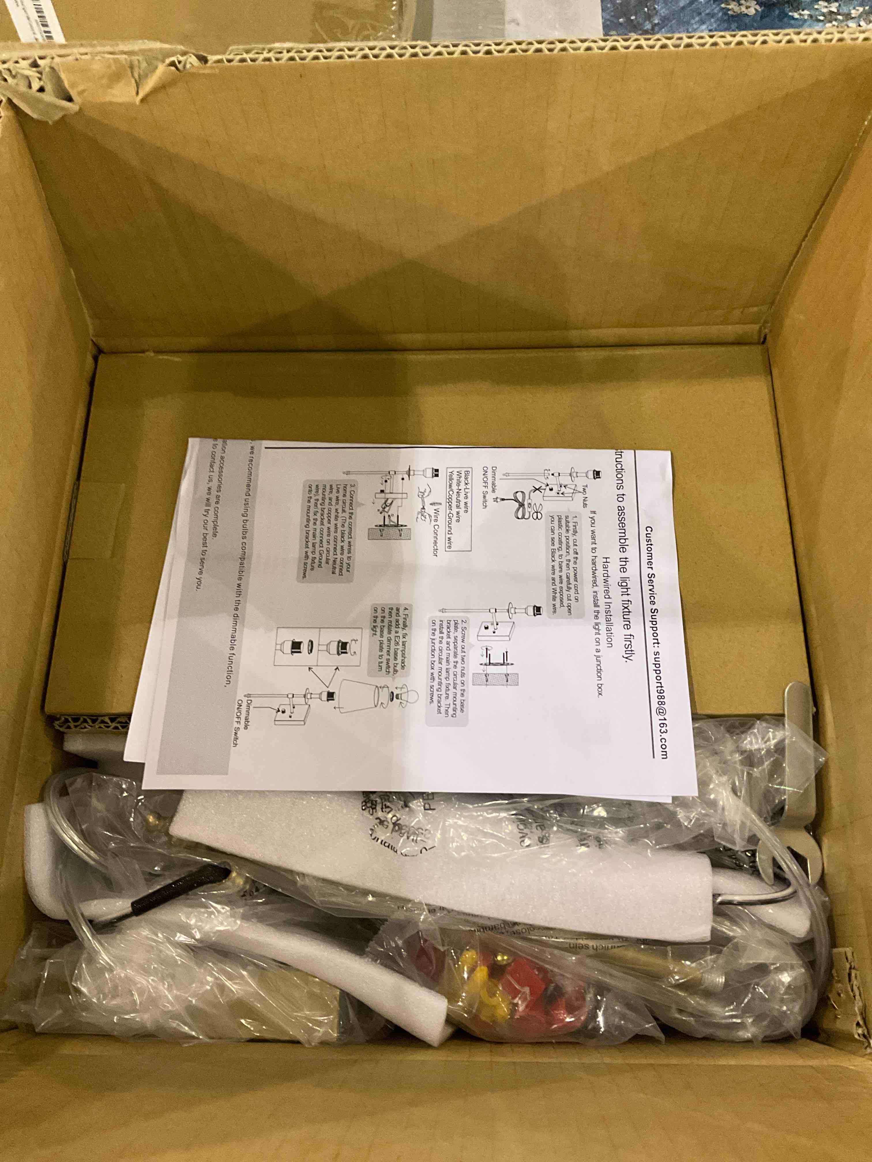 https://s3.amazonaws.com/lotting-images-prod/BargainHunt/EXS01346601_1709912547805.jpeg