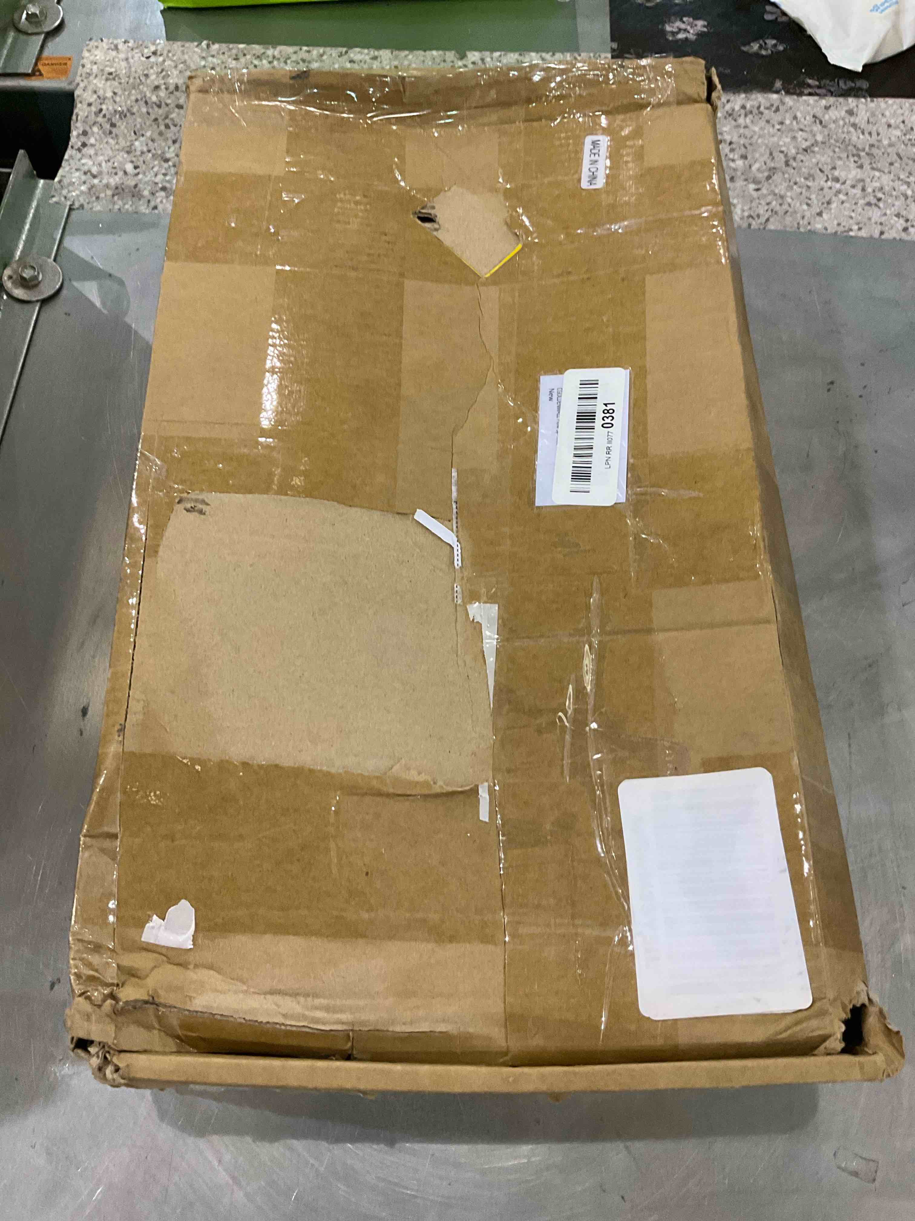 https://s3.amazonaws.com/lotting-images-prod/BargainHunt/EXS01346636_1709915427747.jpeg