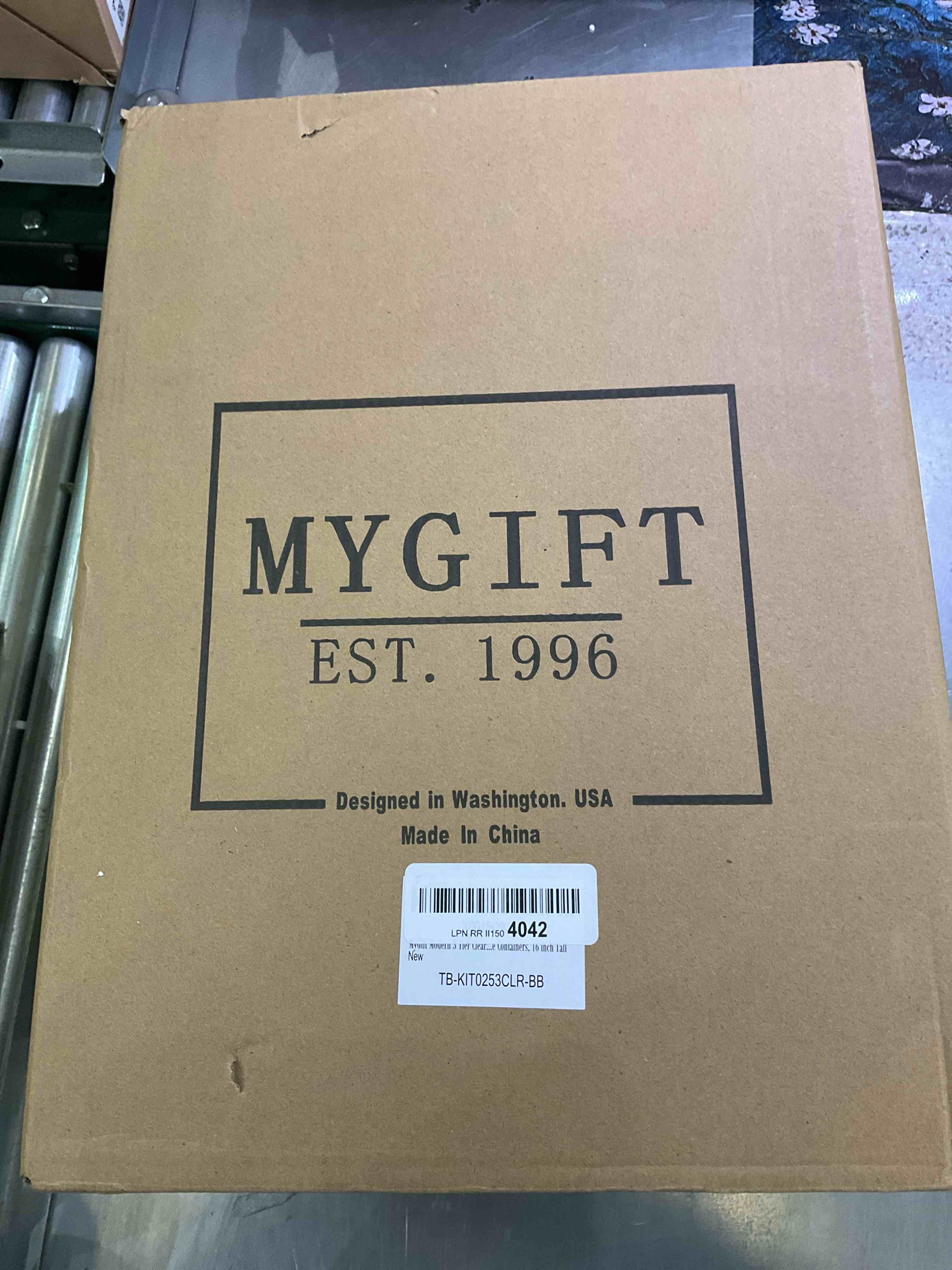 https://s3.amazonaws.com/lotting-images-prod/BargainHunt/EXS01346693_1709923548829.jpeg