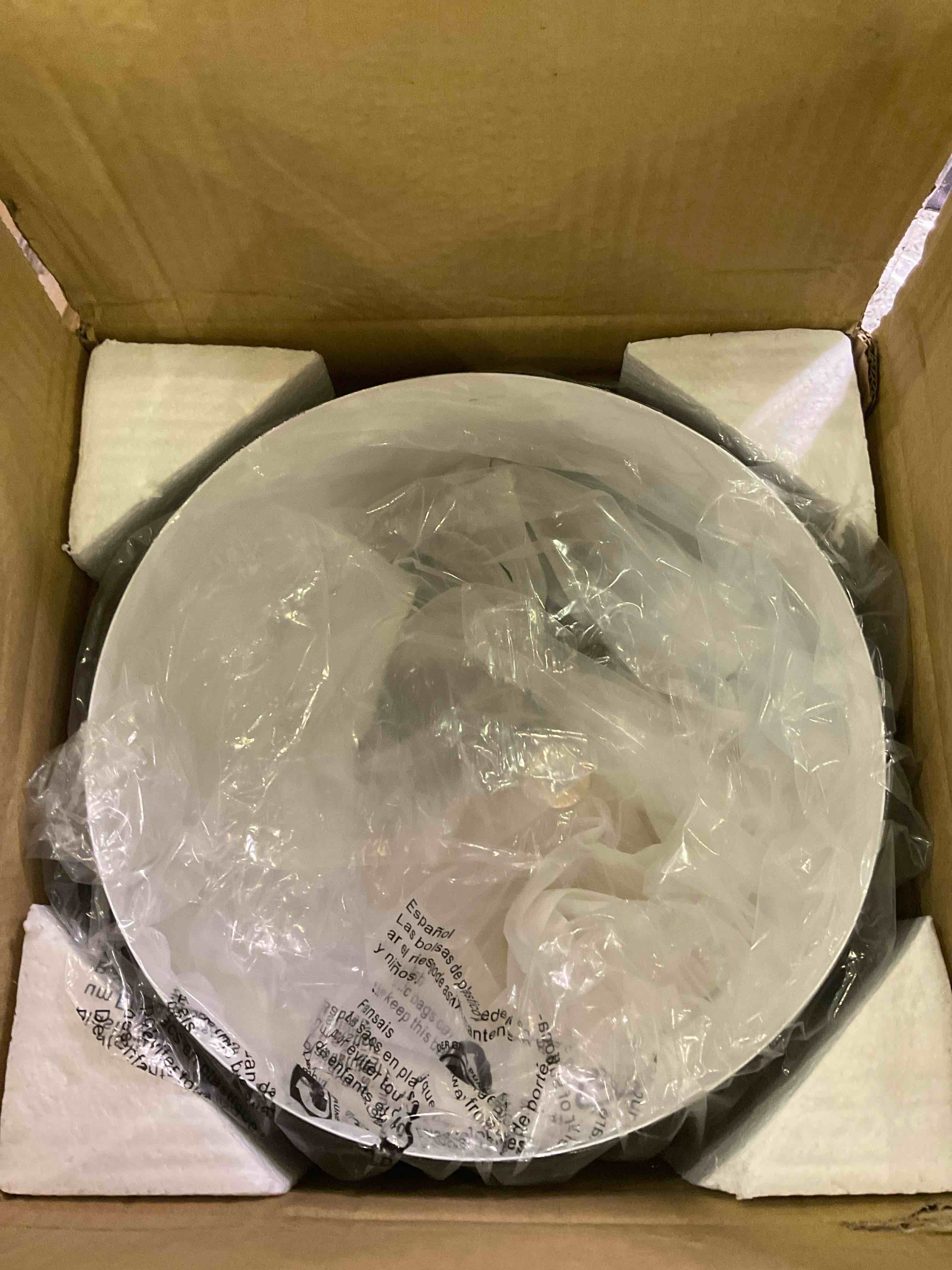 https://s3.amazonaws.com/lotting-images-prod/BargainHunt/EXS01346736_1709928588024.jpeg