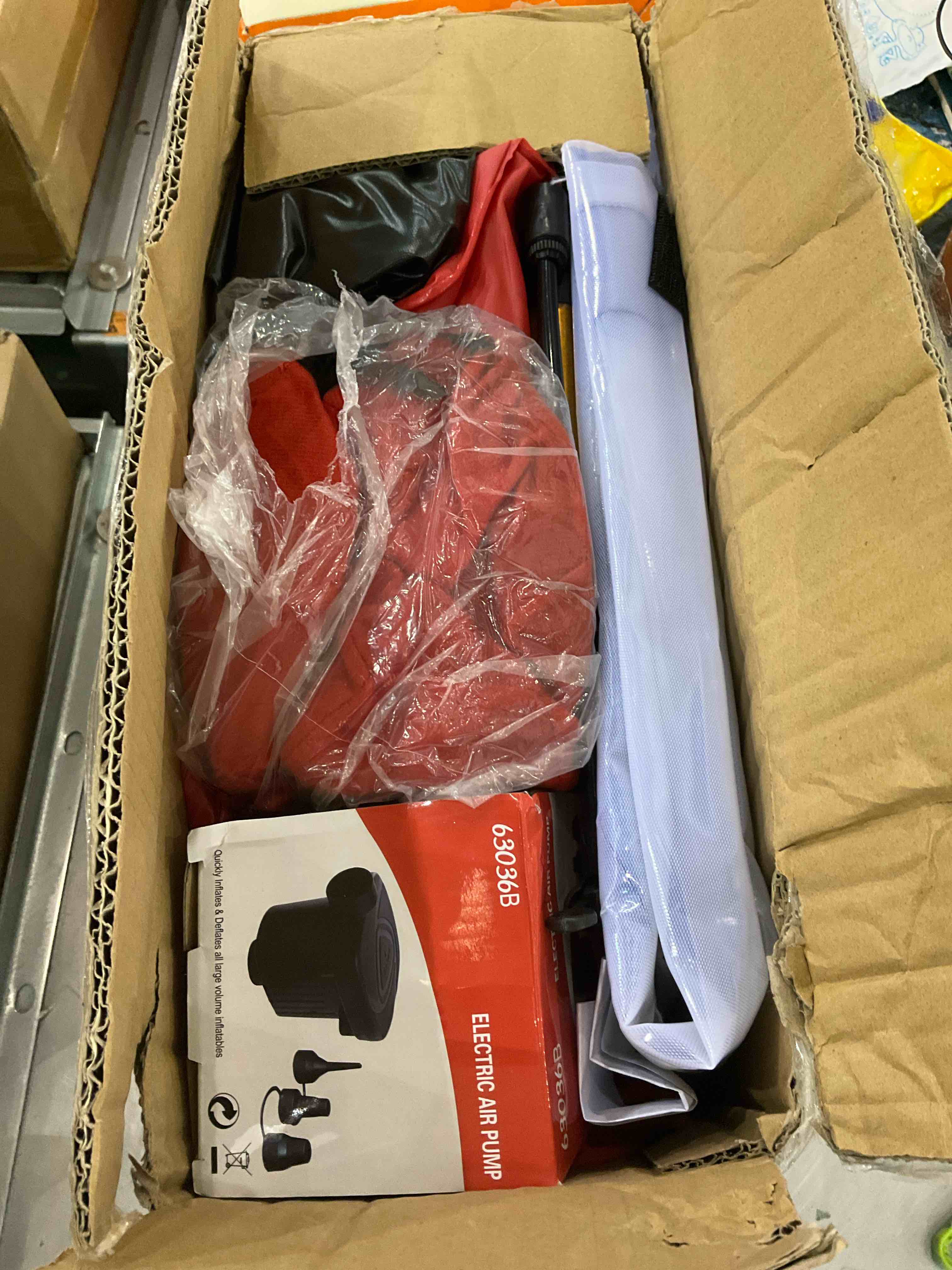 https://s3.amazonaws.com/lotting-images-prod/BargainHunt/EXS01346806_1710164178523.jpeg