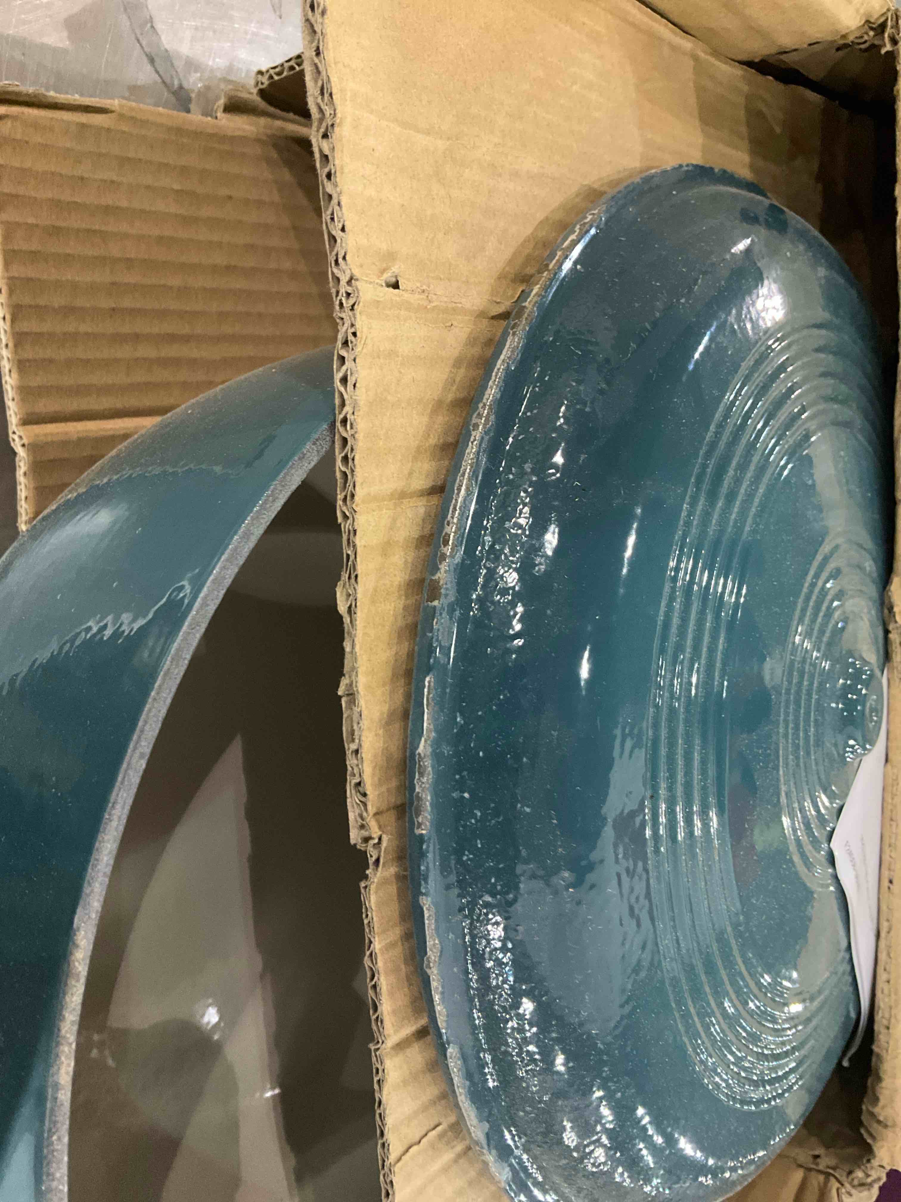 https://s3.amazonaws.com/lotting-images-prod/BargainHunt/EXS01346896_1710244775677.jpeg