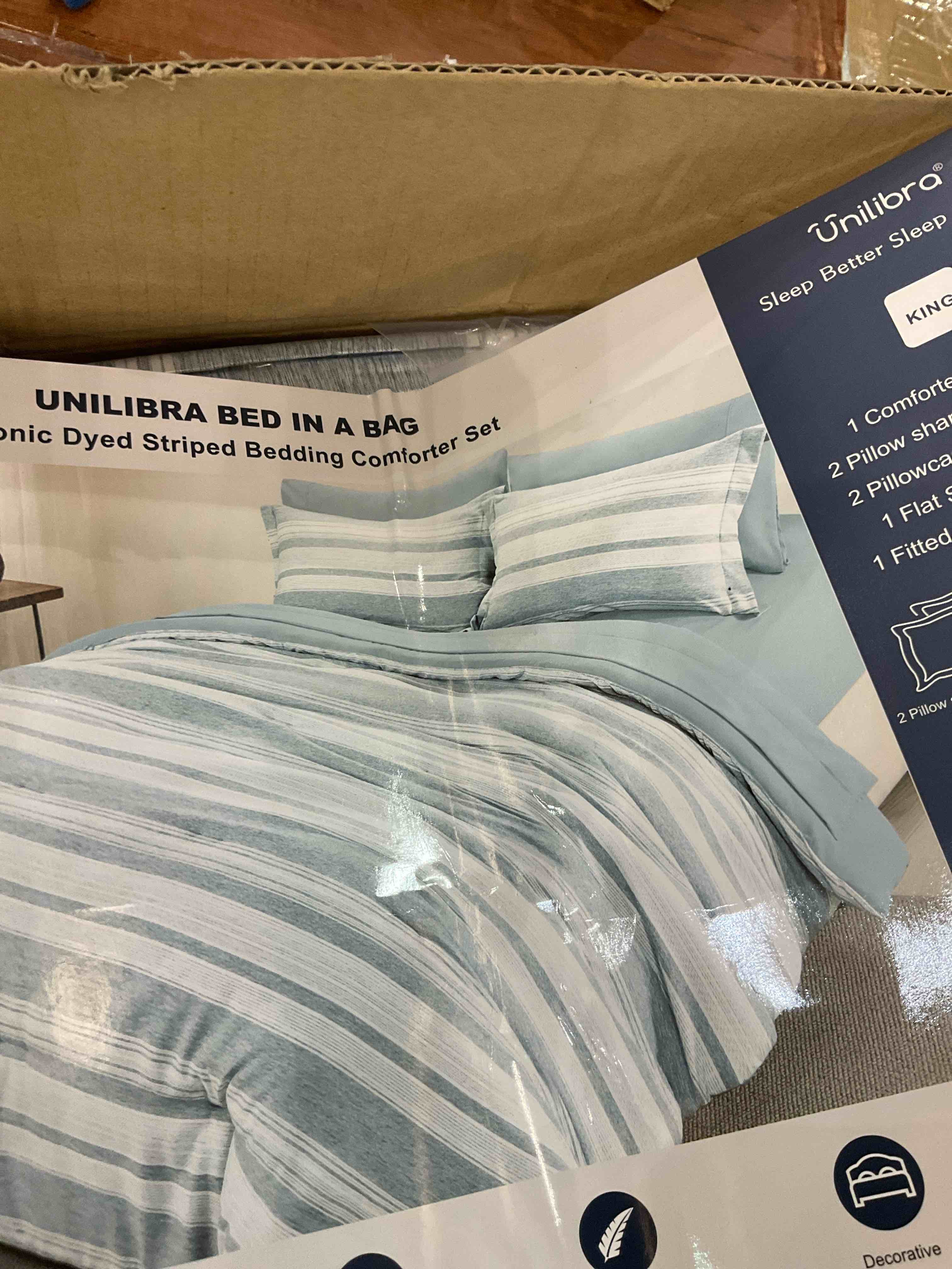 UNILIBRA King Size Comforter Set, 7 Pieces Bed in a Bag Aqua Green Striped, Lightweight Cationic Dyeing Bedding Sets for All Seasons with Comforter, Flat Sheet, Fitted Sheet, Pillow Shams, Pillowcases