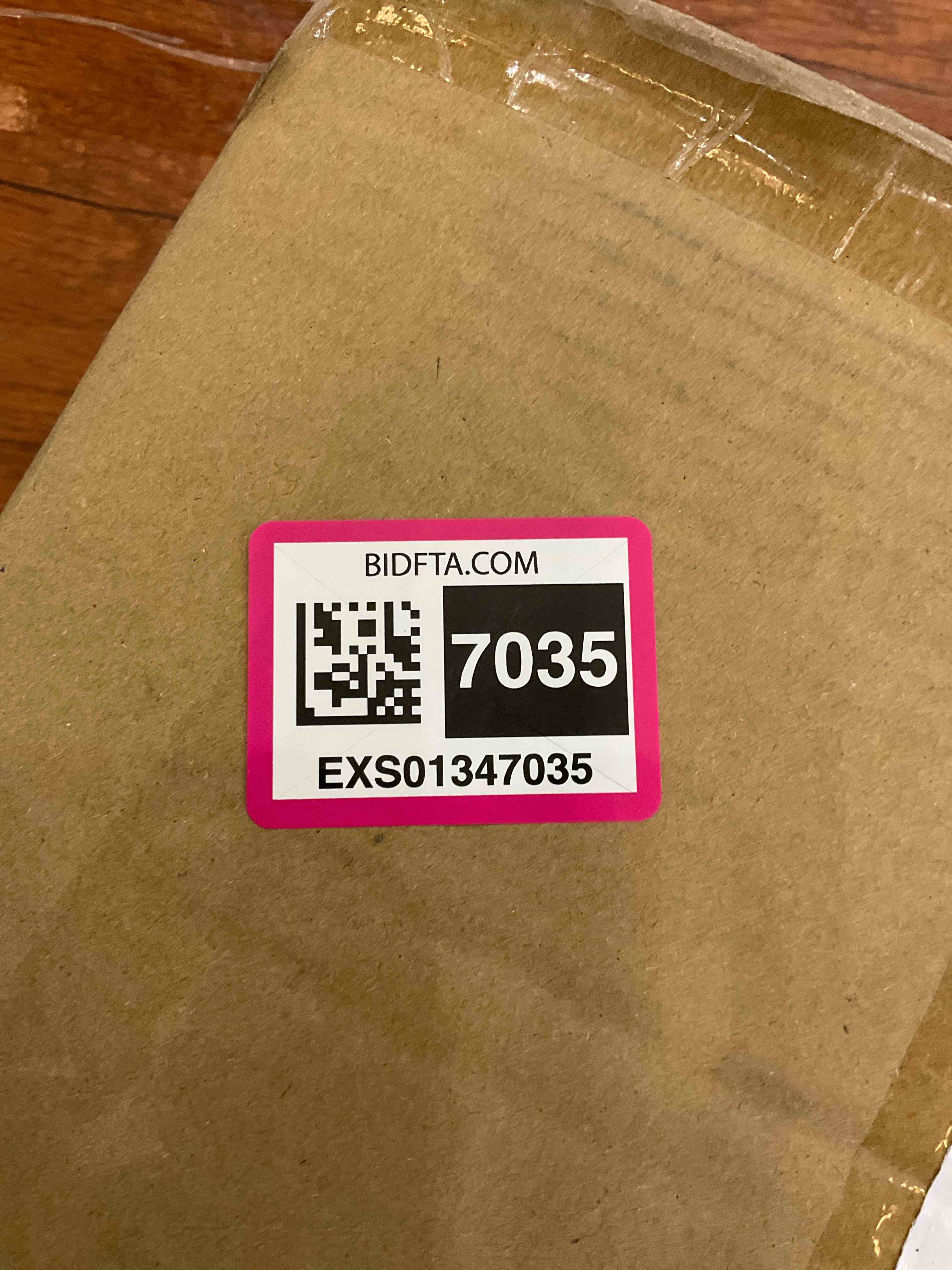 https://s3.amazonaws.com/lotting-images-prod/BargainHunt/EXS01347035_1712587857356.jpeg