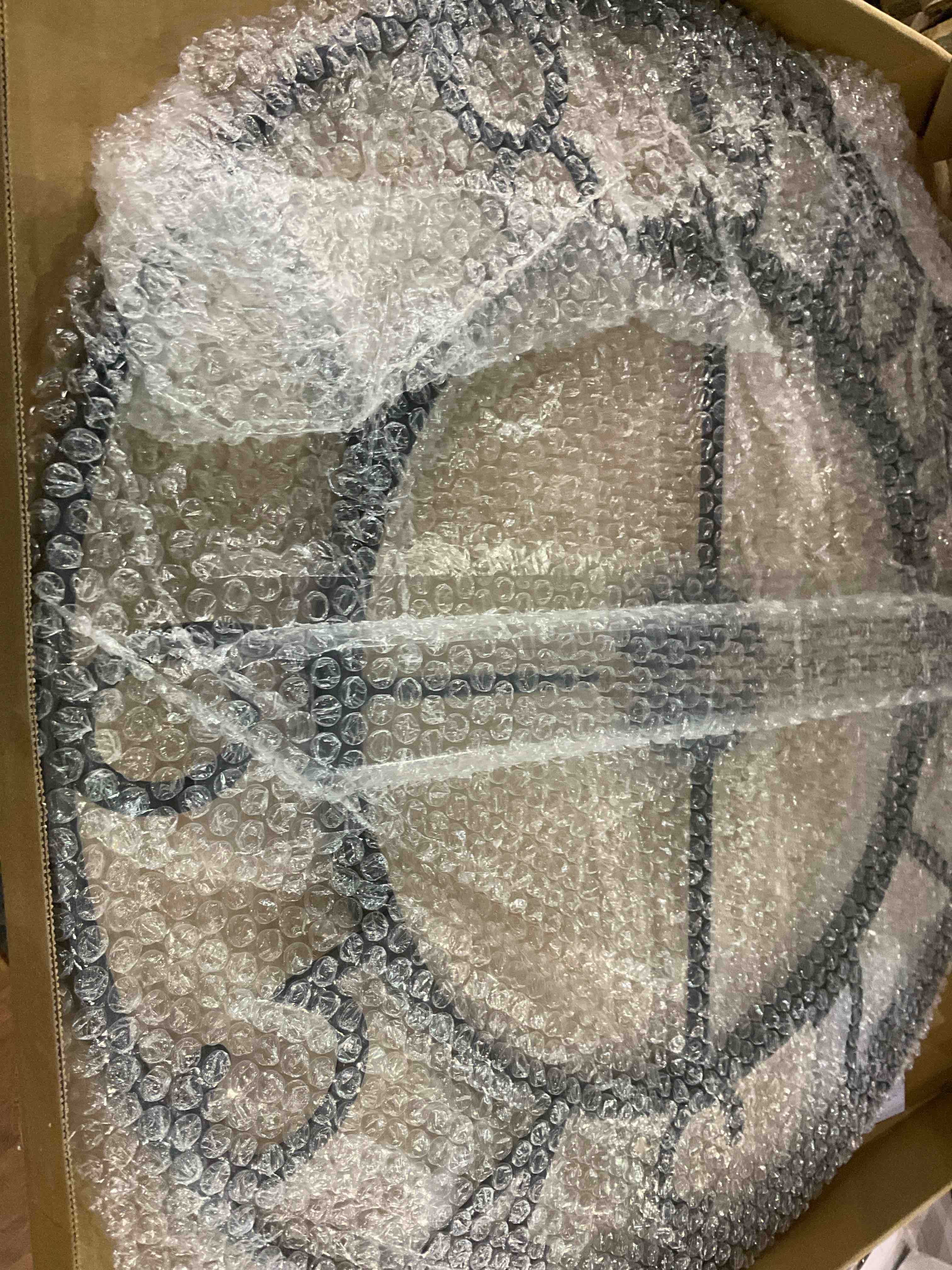 https://s3.amazonaws.com/lotting-images-prod/BargainHunt/EXS01347100_1712665547549.jpeg