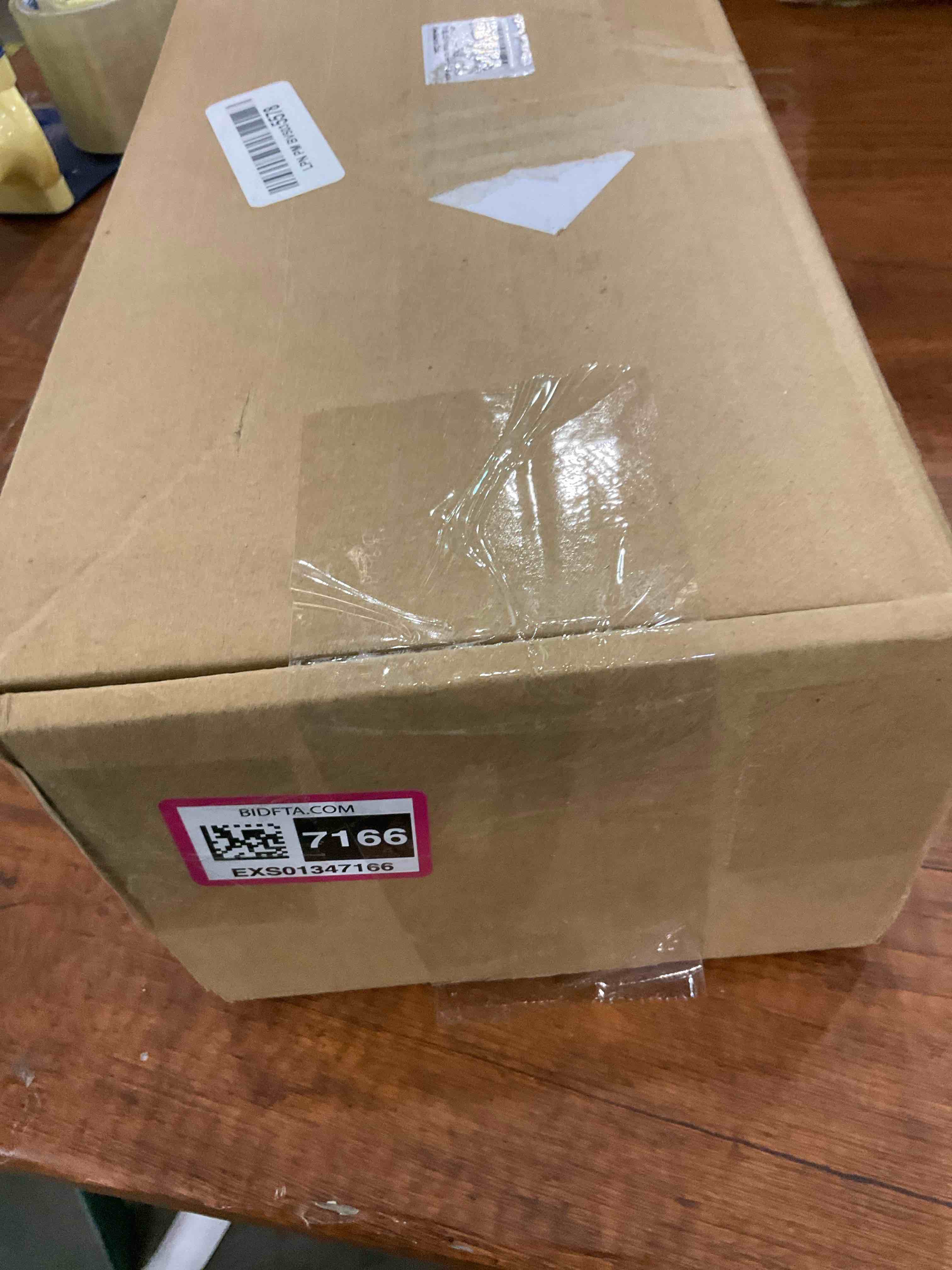 https://s3.amazonaws.com/lotting-images-prod/BargainHunt/EXS01347166_1712753442171.jpeg