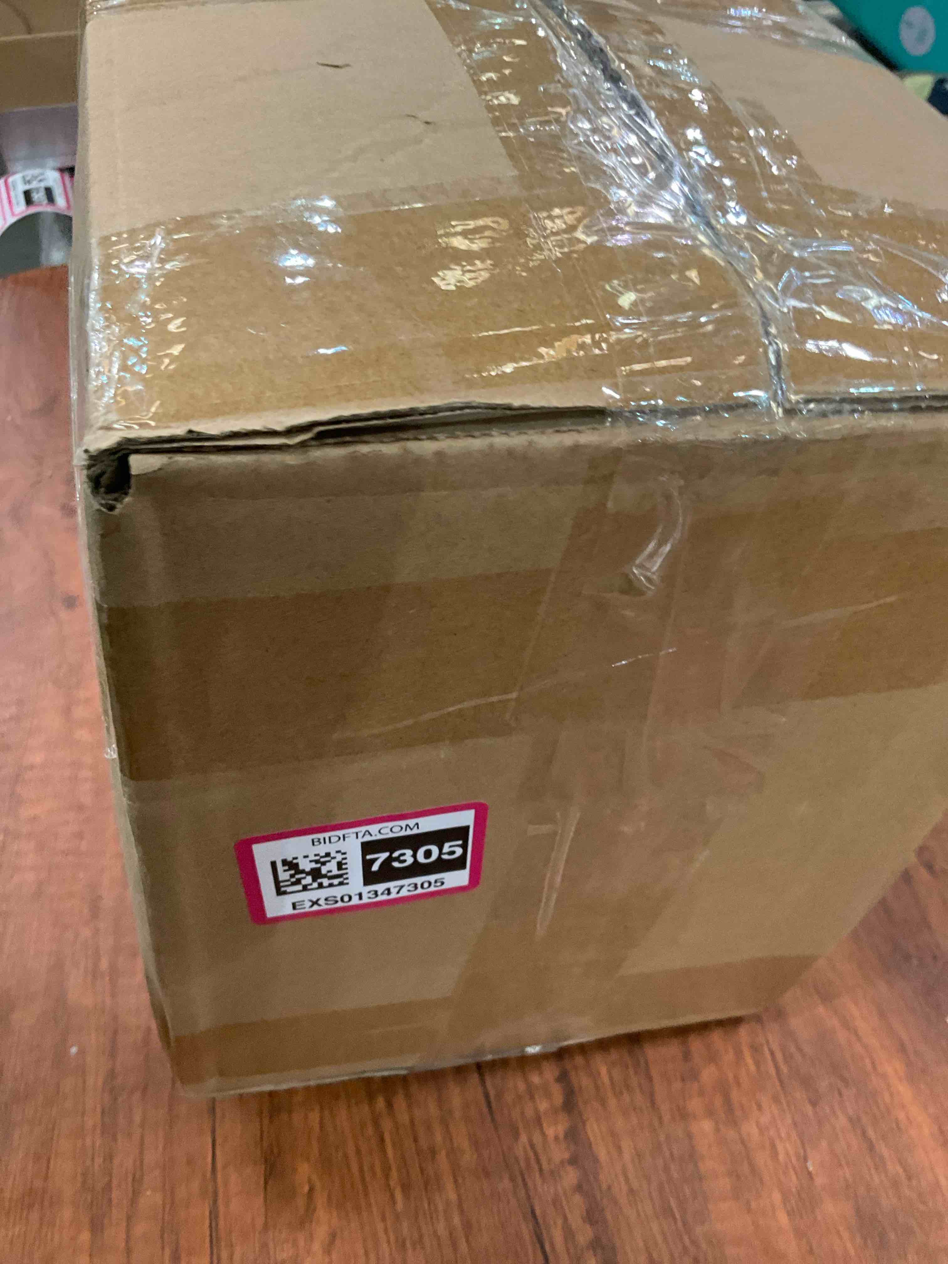 https://s3.amazonaws.com/lotting-images-prod/BargainHunt/EXS01347305_1712942525527.jpeg