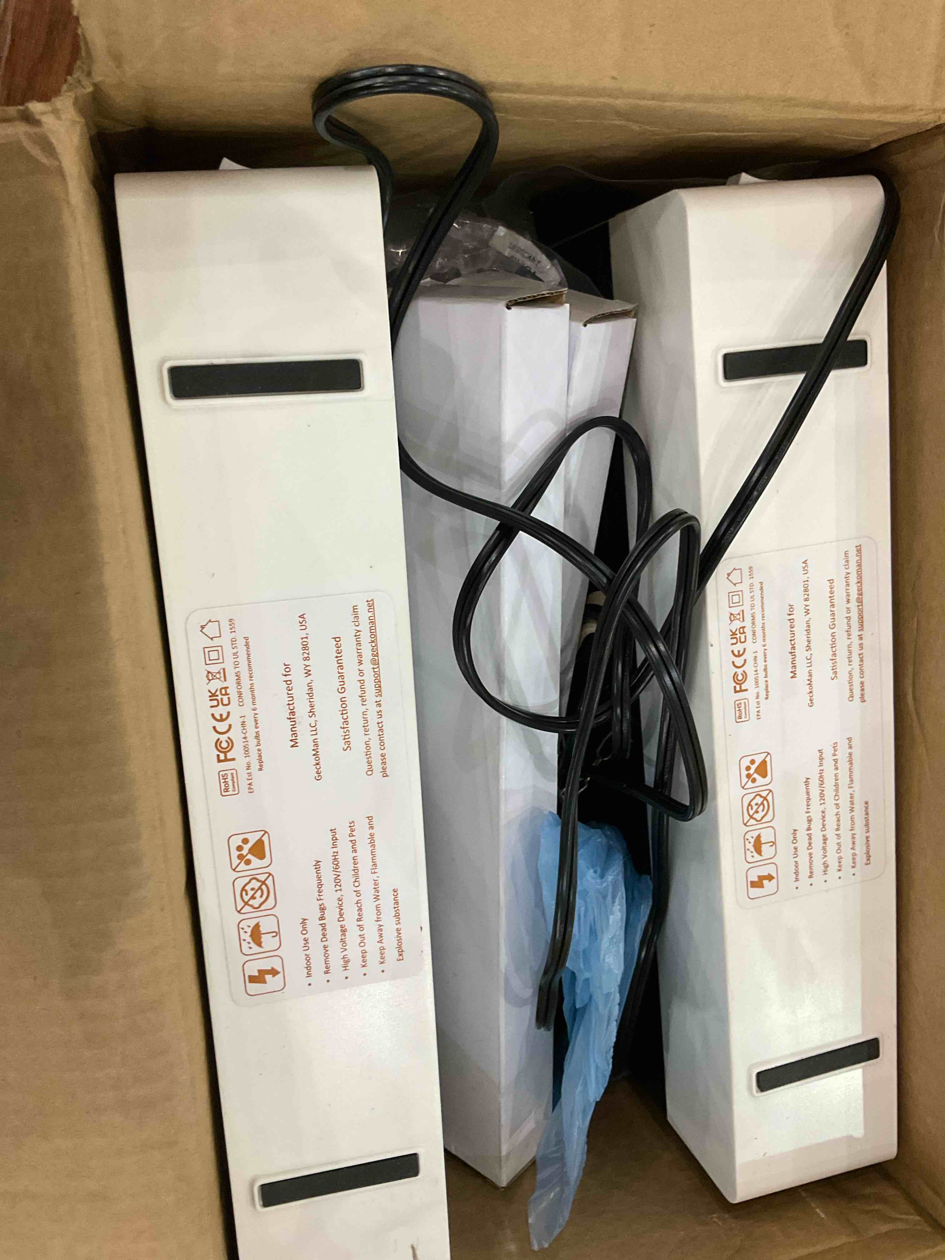 https://s3.amazonaws.com/lotting-images-prod/BargainHunt/EXS01347307_1712943585270.jpeg