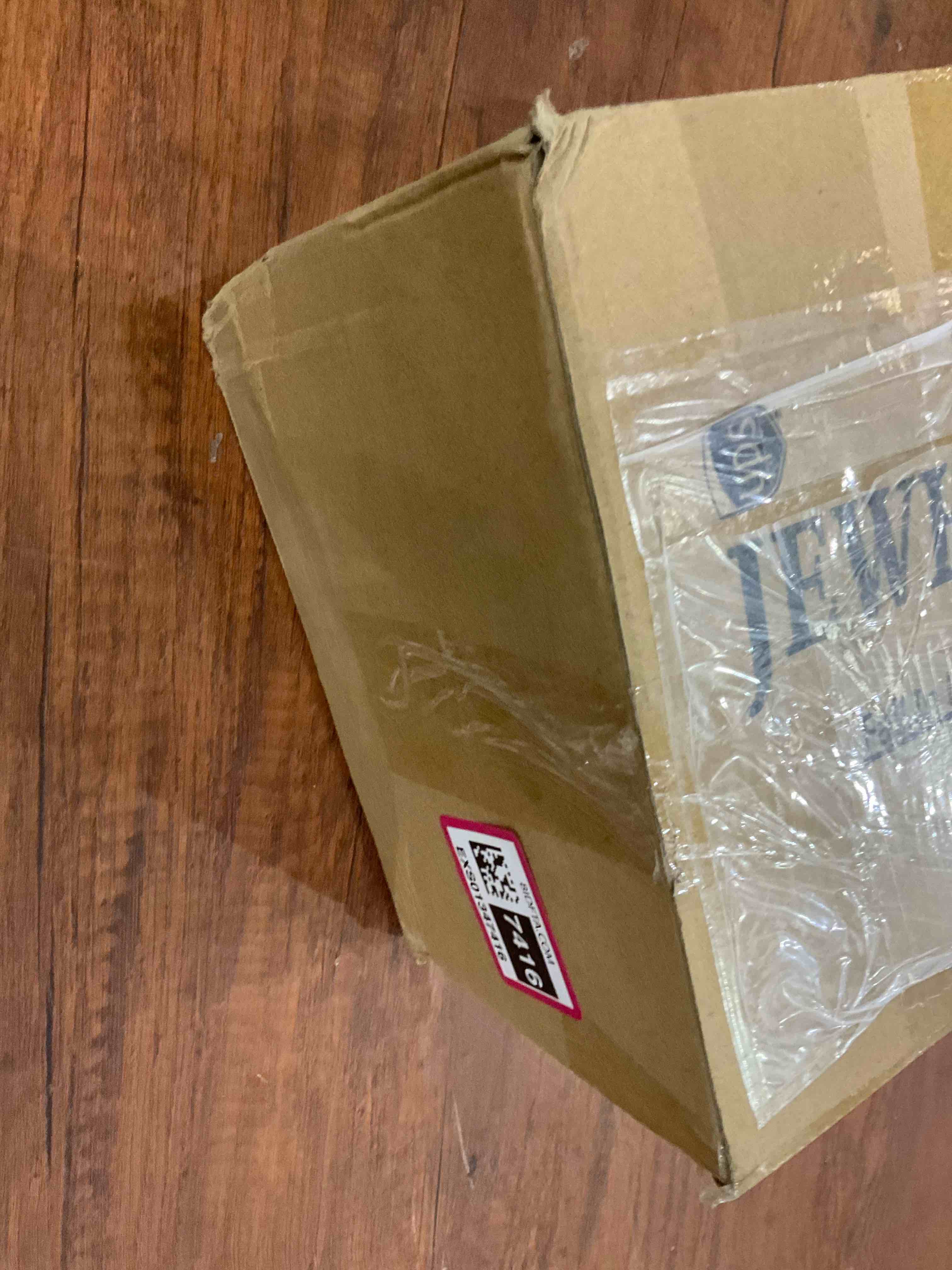 https://s3.amazonaws.com/lotting-images-prod/BargainHunt/EXS01347416_1713363963634.jpeg