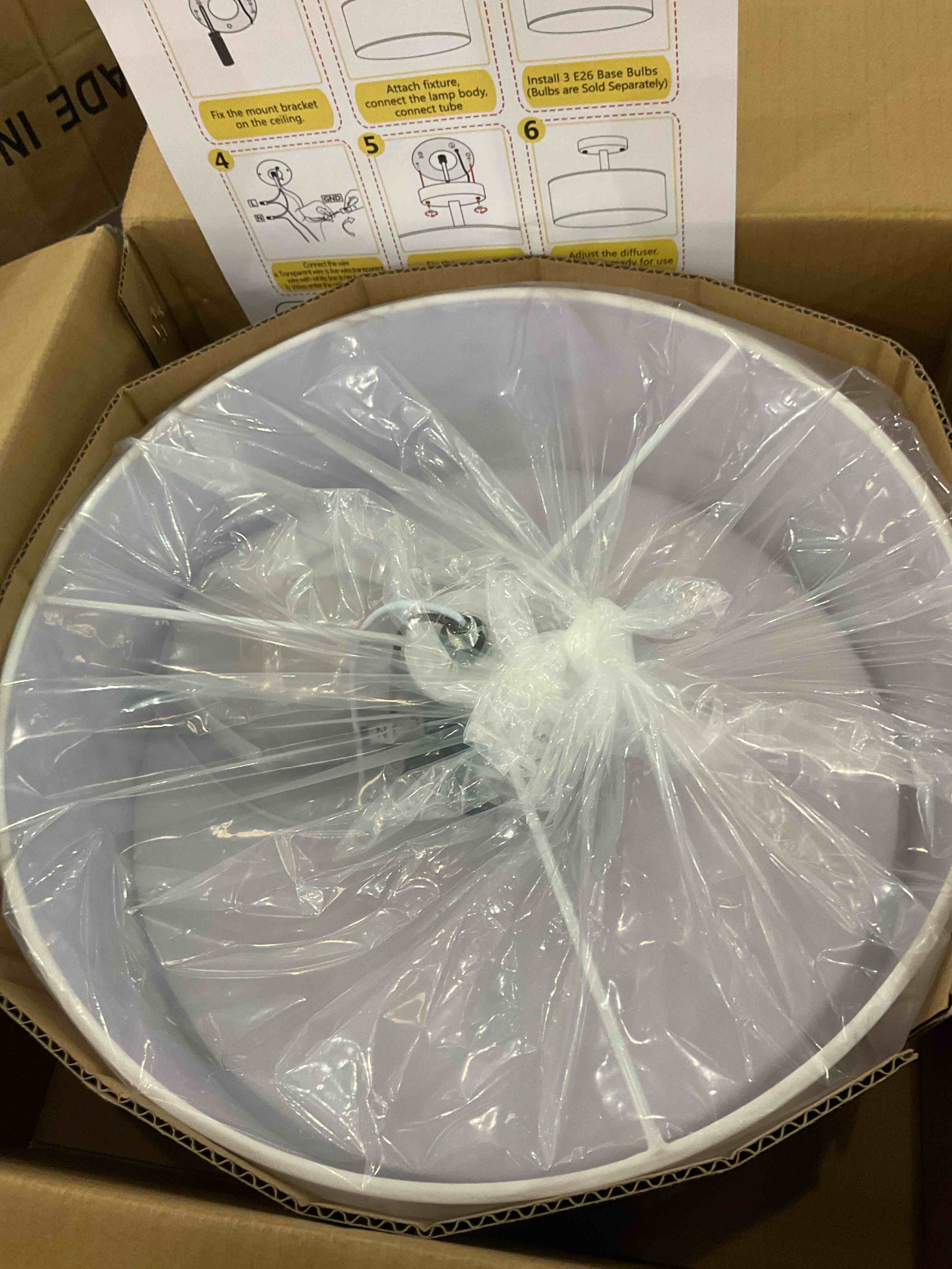 https://s3.amazonaws.com/lotting-images-prod/BargainHunt/EXS01347450_1713372793225.jpeg
