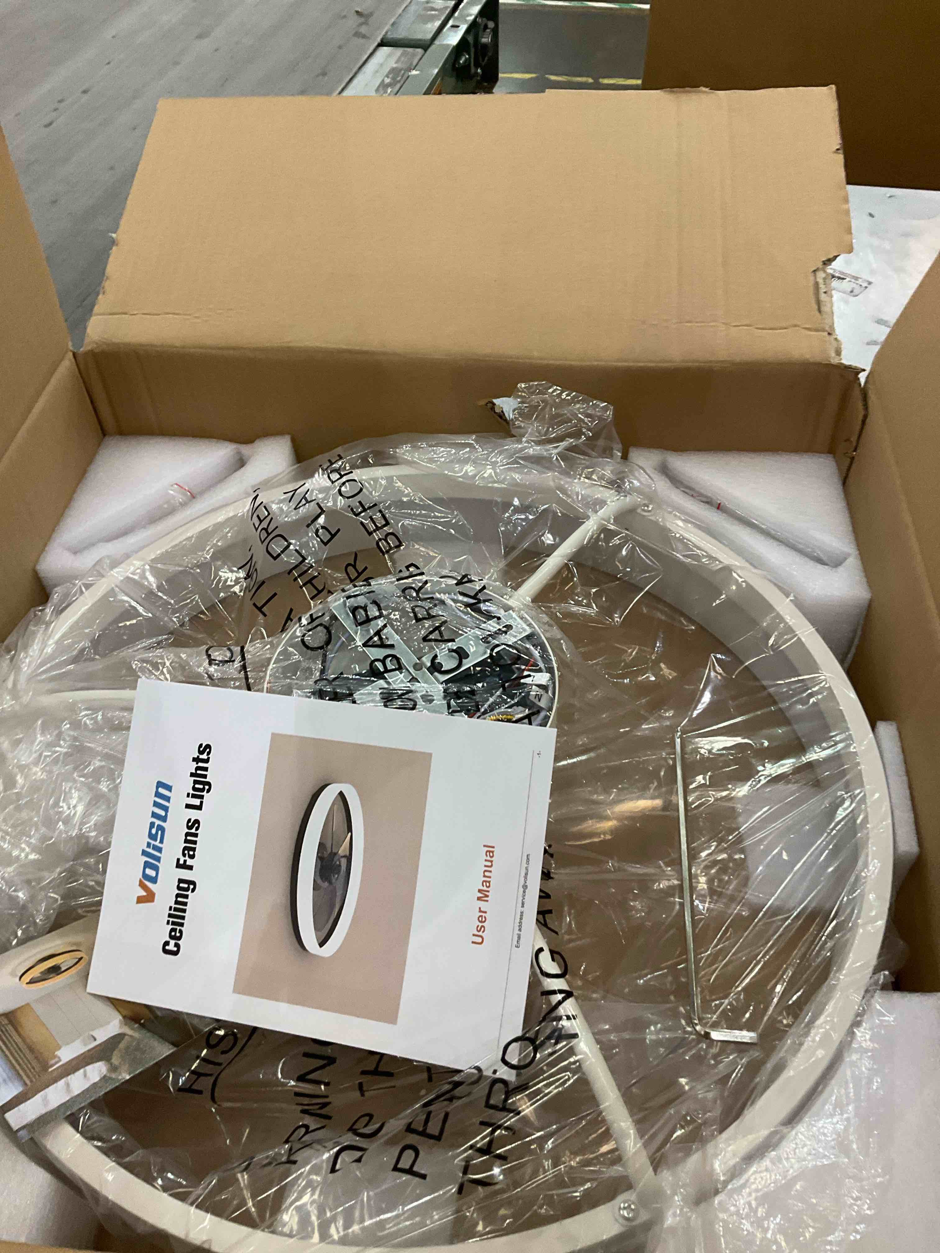 https://s3.amazonaws.com/lotting-images-prod/BargainHunt/EXS01347588_1709834194518.jpeg