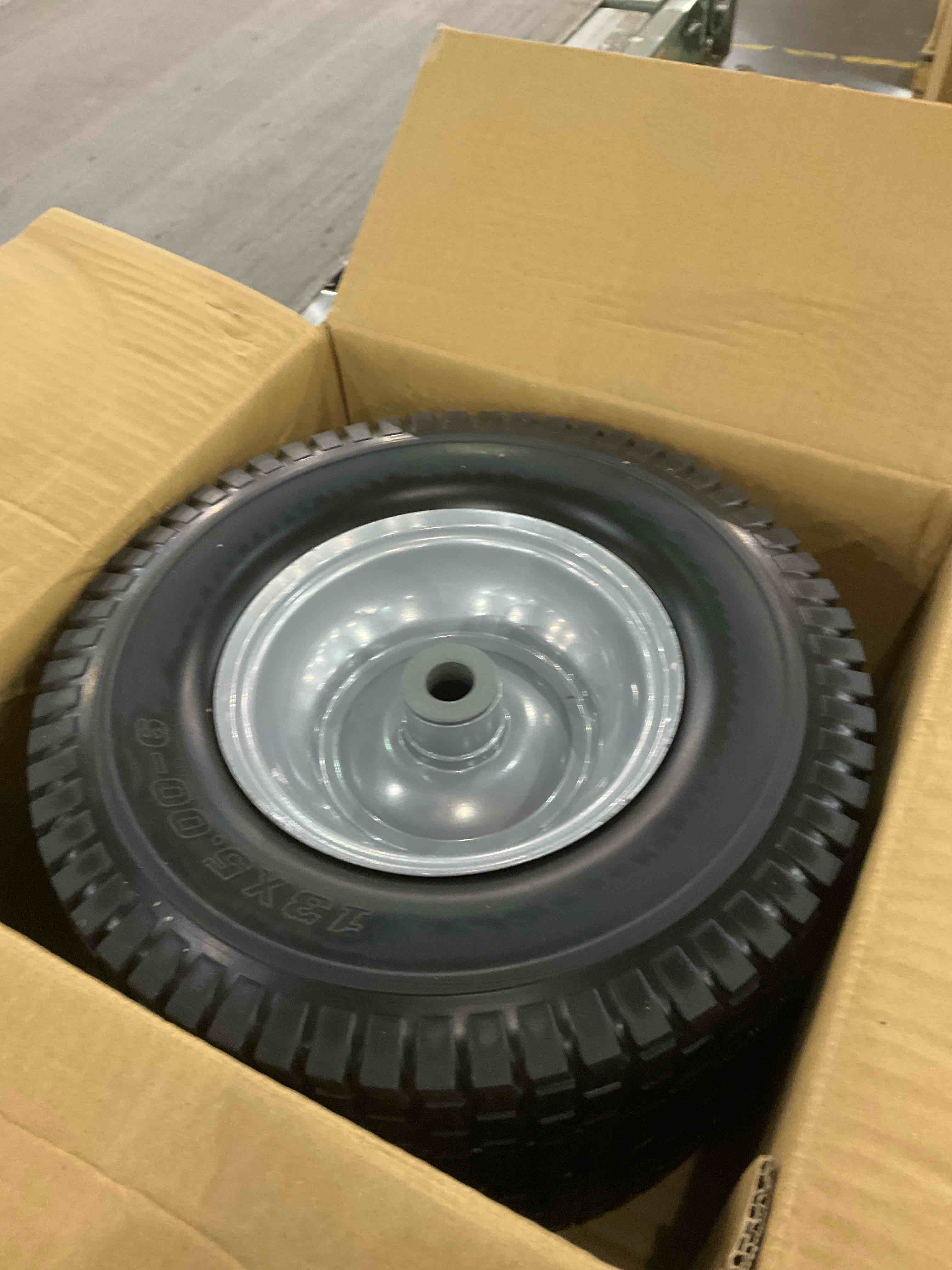 https://s3.amazonaws.com/lotting-images-prod/BargainHunt/EXS01347675_1709904172724.jpeg
