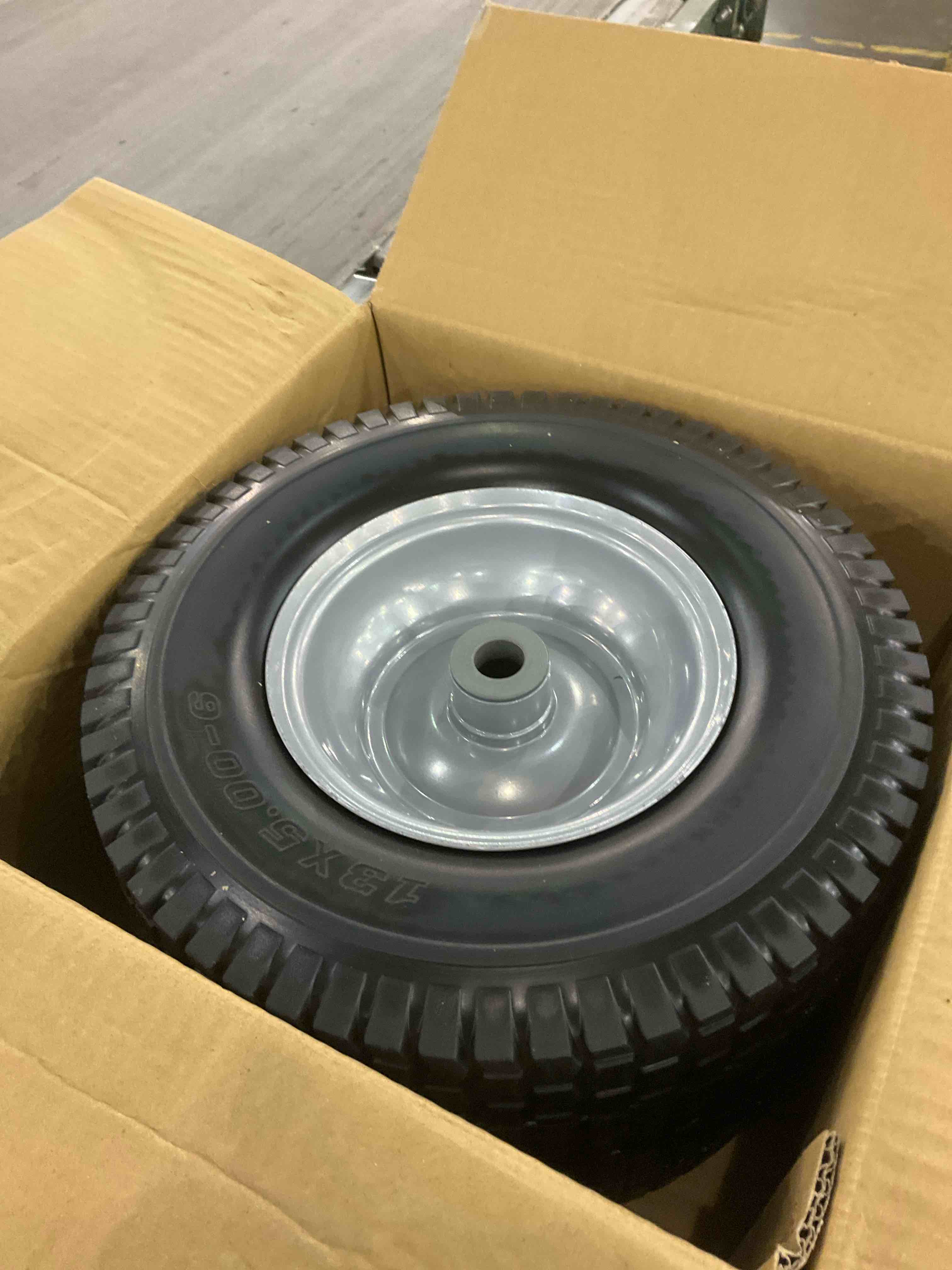 https://s3.amazonaws.com/lotting-images-prod/BargainHunt/EXS01347675_1709904173694.jpeg