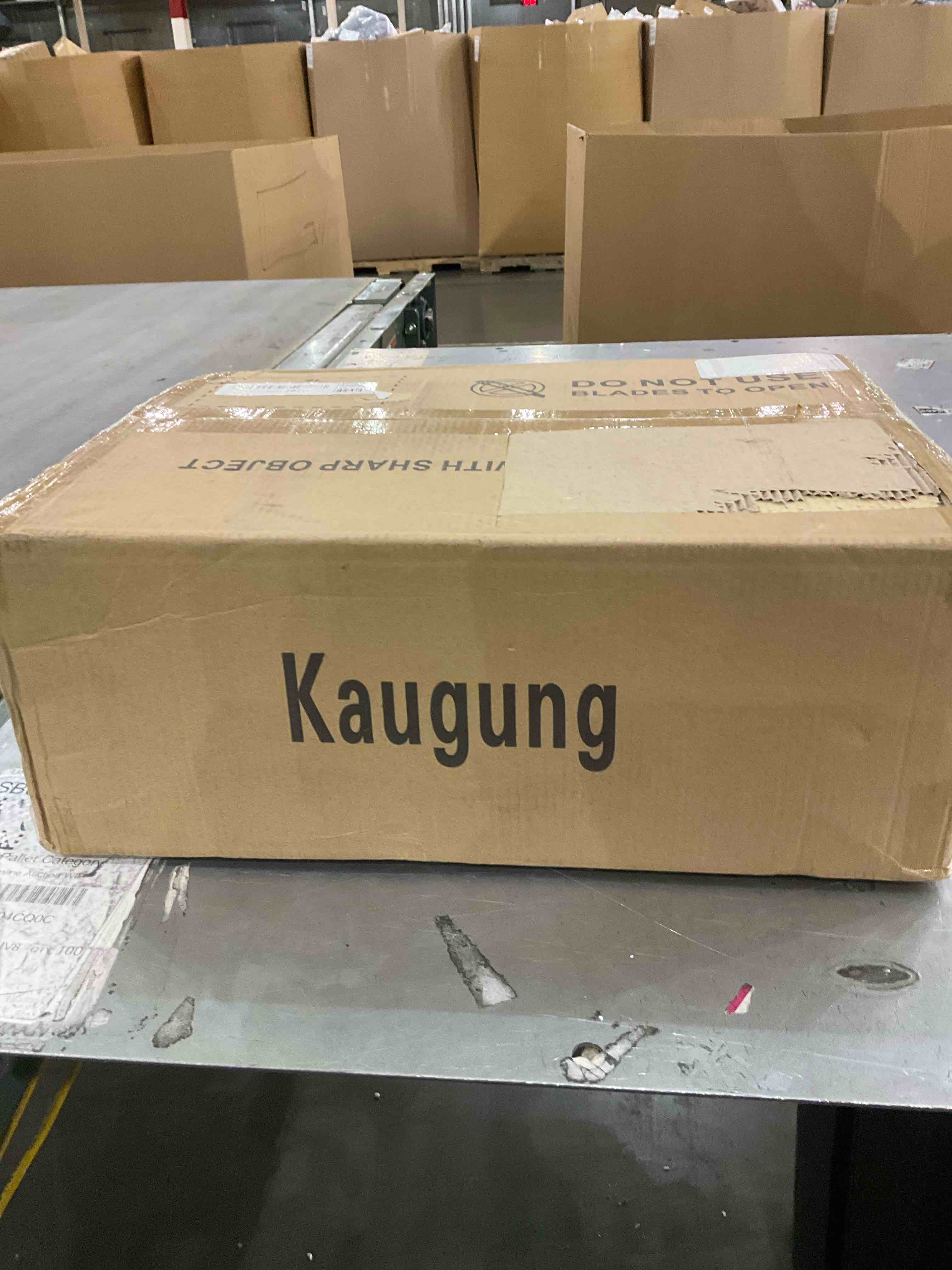 https://s3.amazonaws.com/lotting-images-prod/BargainHunt/EXS01347780_1709916832693.jpeg