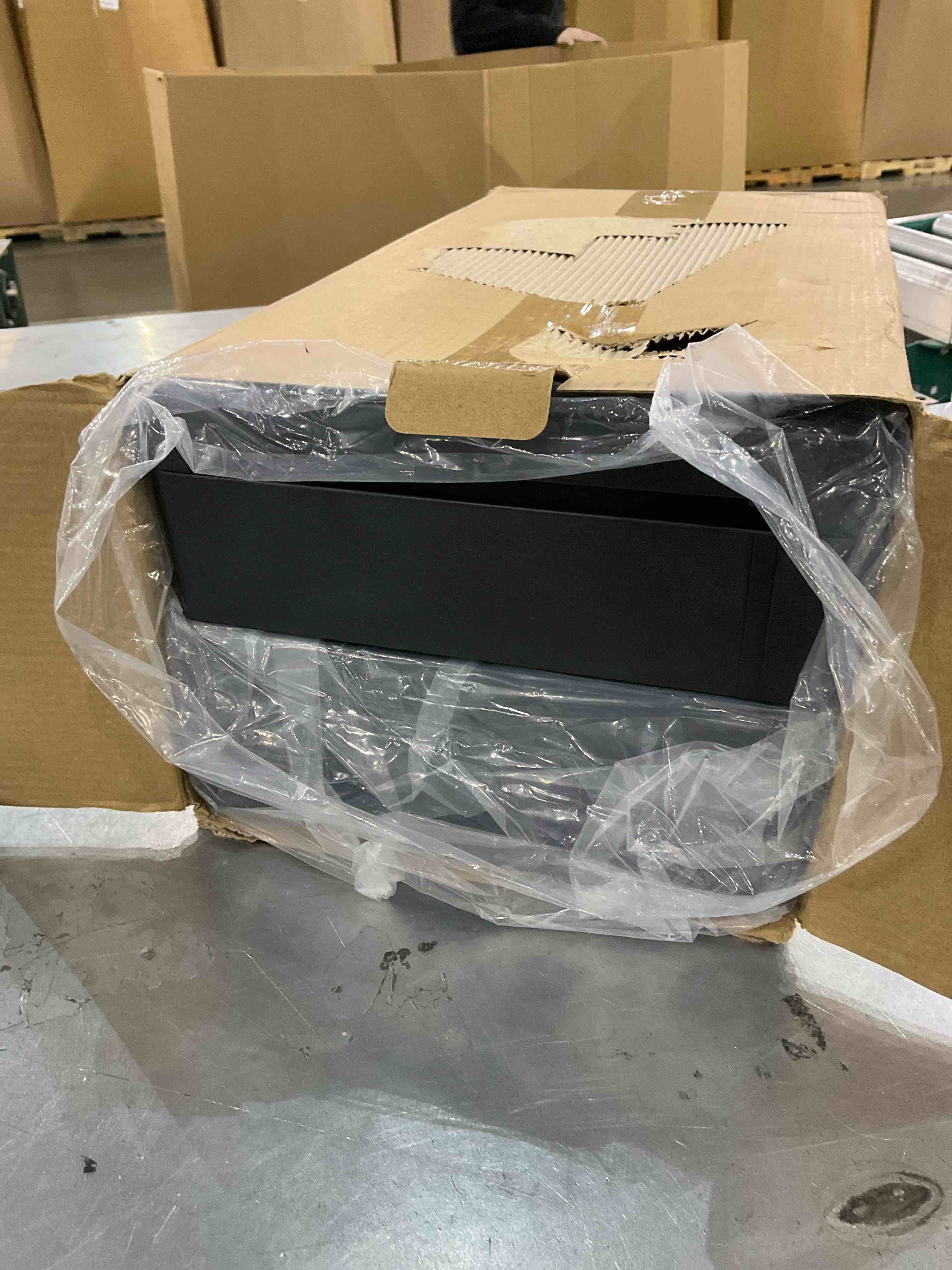 https://s3.amazonaws.com/lotting-images-prod/BargainHunt/EXS01347877_1710157638833.jpeg
