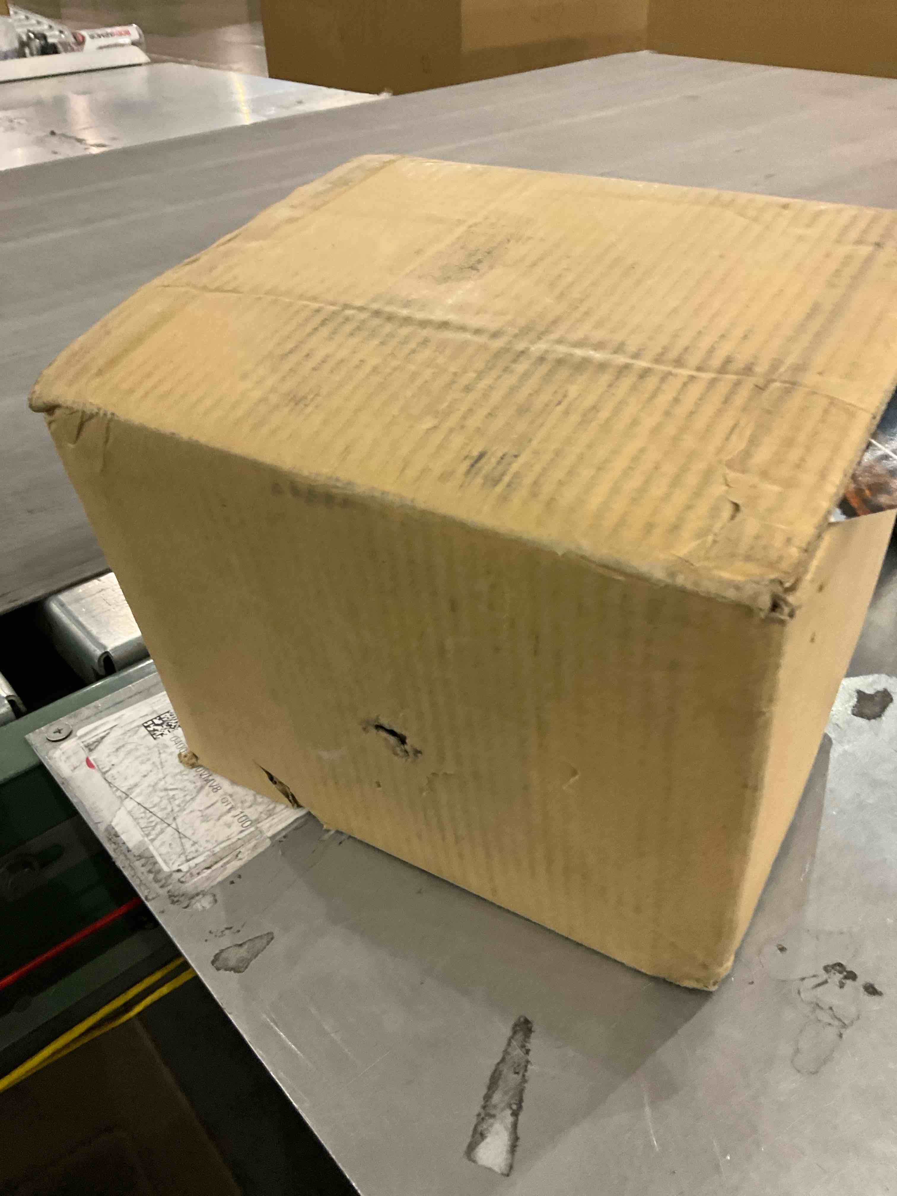 https://s3.amazonaws.com/lotting-images-prod/BargainHunt/EXS01347908_1710160830134.jpeg
