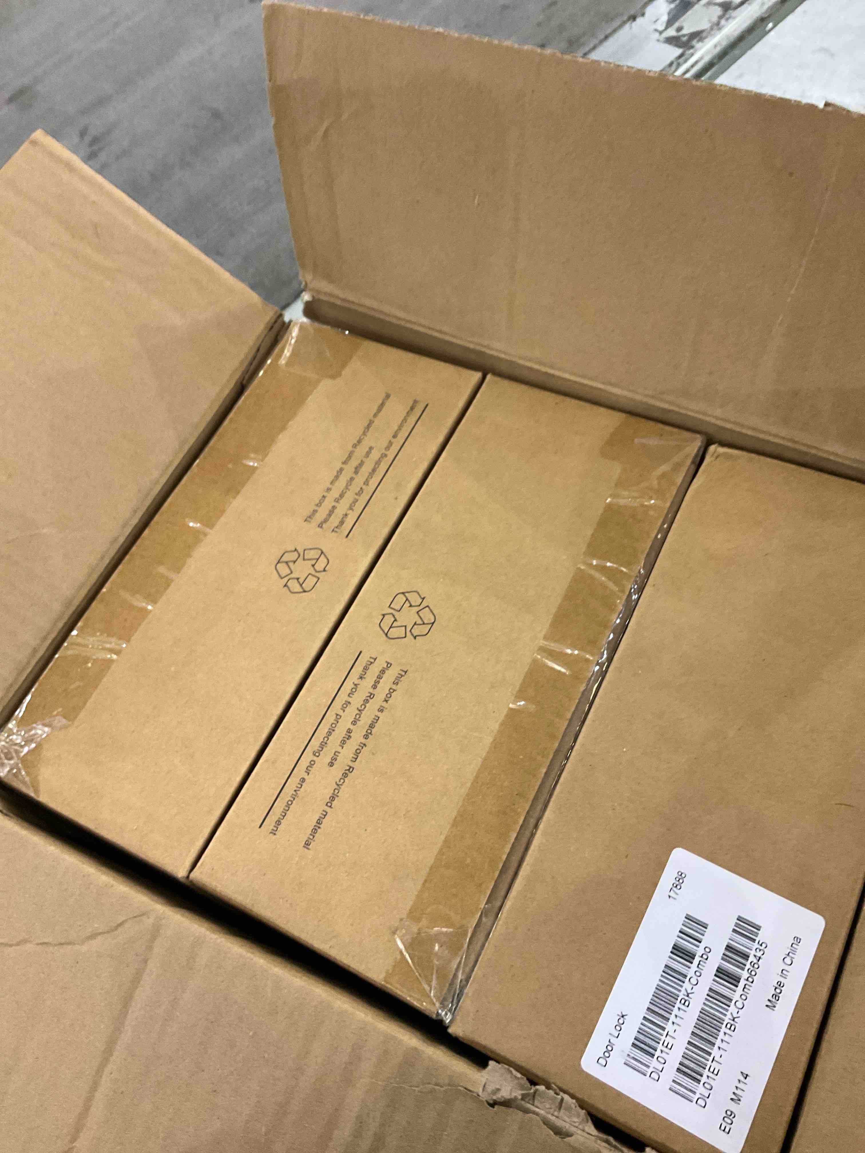 https://s3.amazonaws.com/lotting-images-prod/BargainHunt/EXS01347923_1710163746708.jpeg