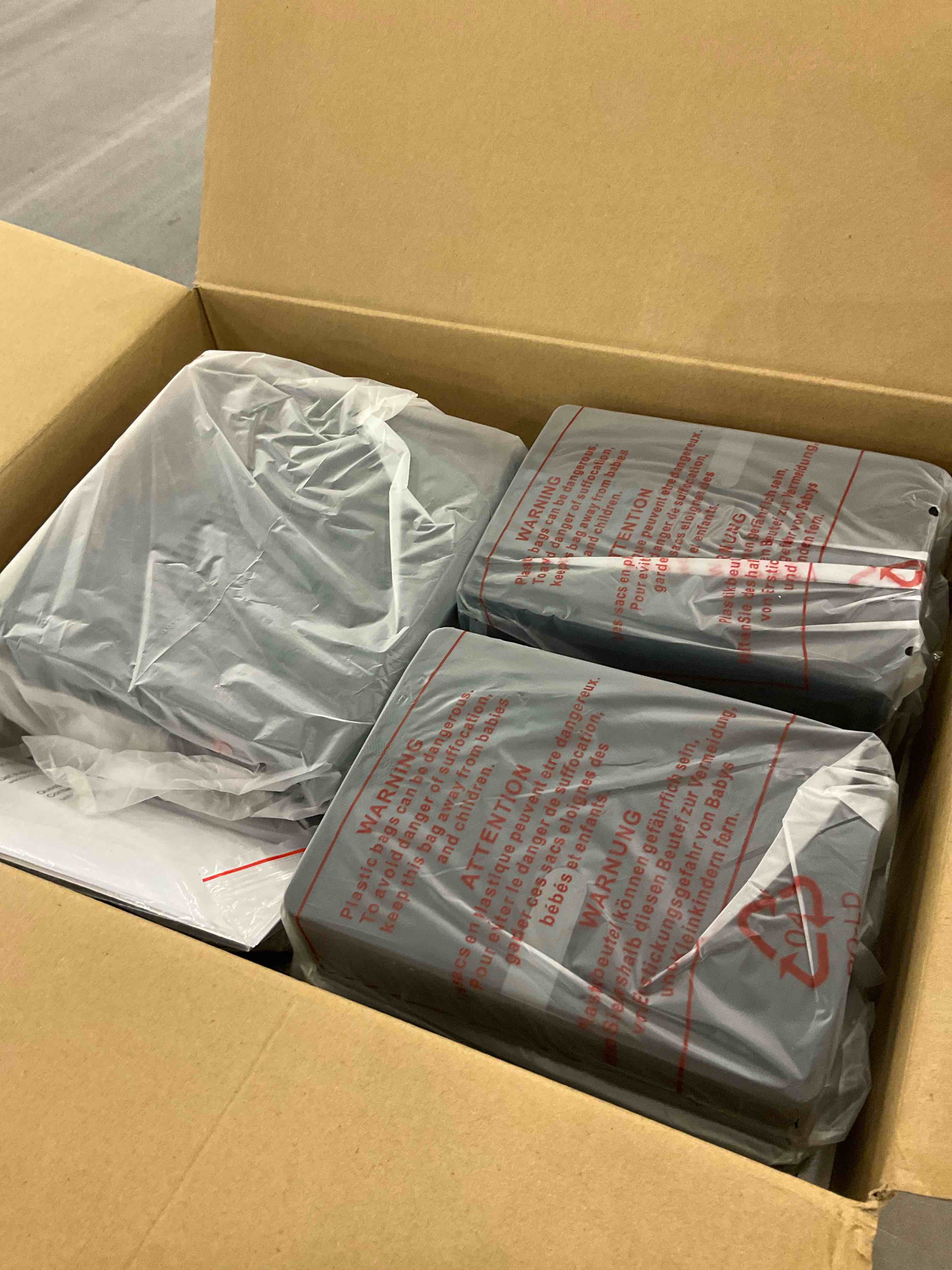 https://s3.amazonaws.com/lotting-images-prod/BargainHunt/EXS01347944_1710165983940.jpeg