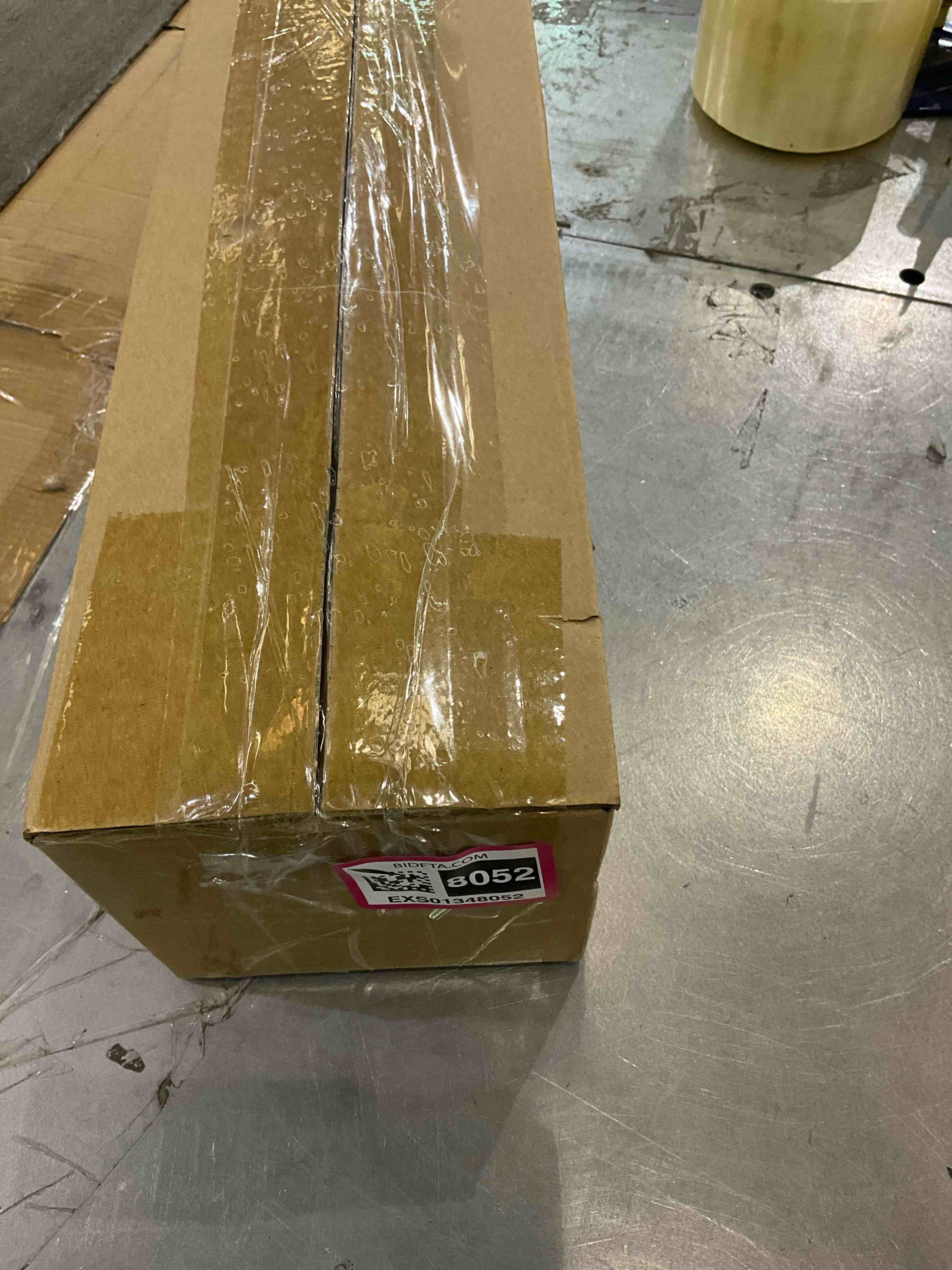 https://s3.amazonaws.com/lotting-images-prod/BargainHunt/EXS01348052_1710854766827.jpeg