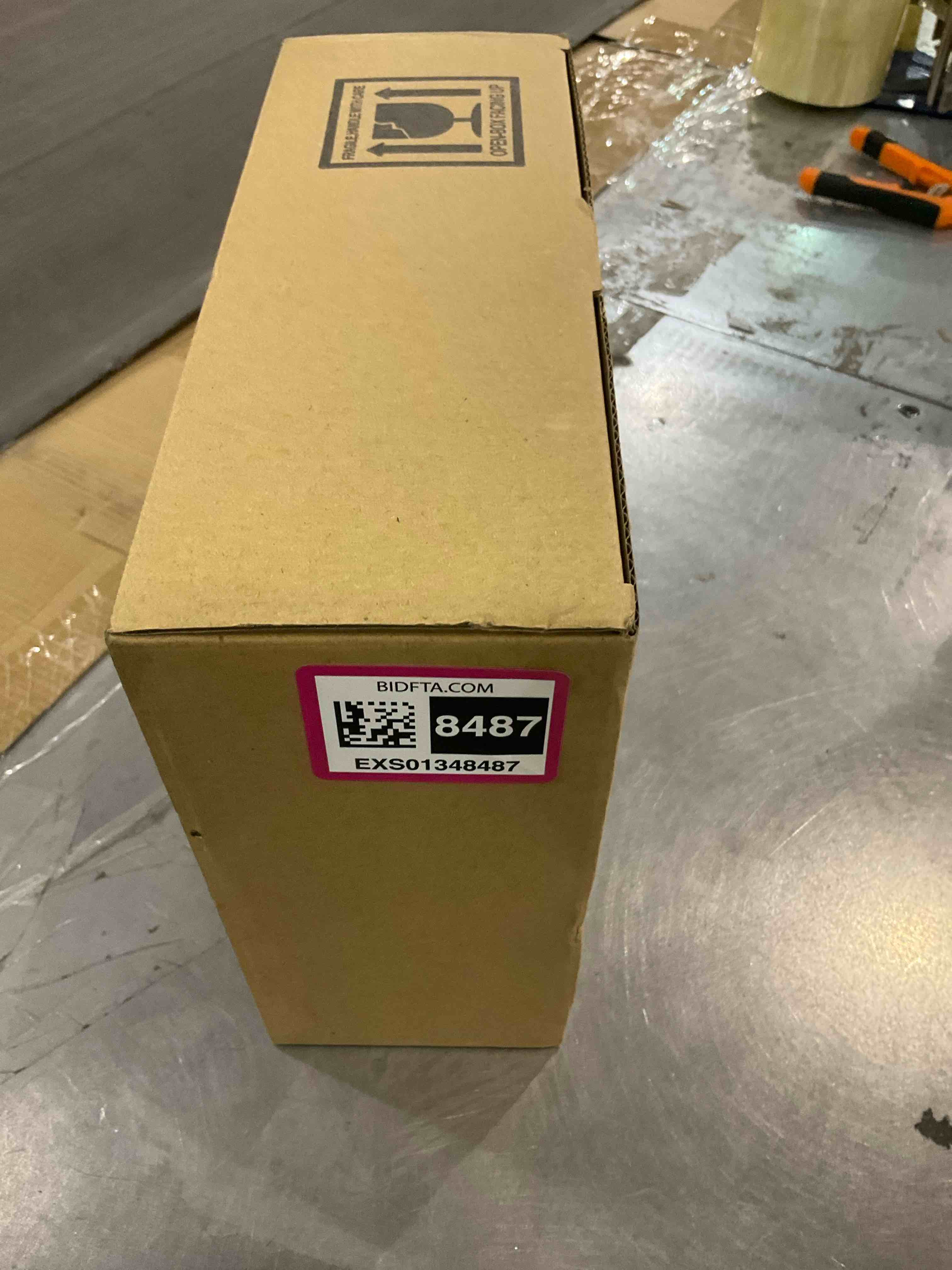 https://s3.amazonaws.com/lotting-images-prod/BargainHunt/EXS01348487_1711106991974.jpeg