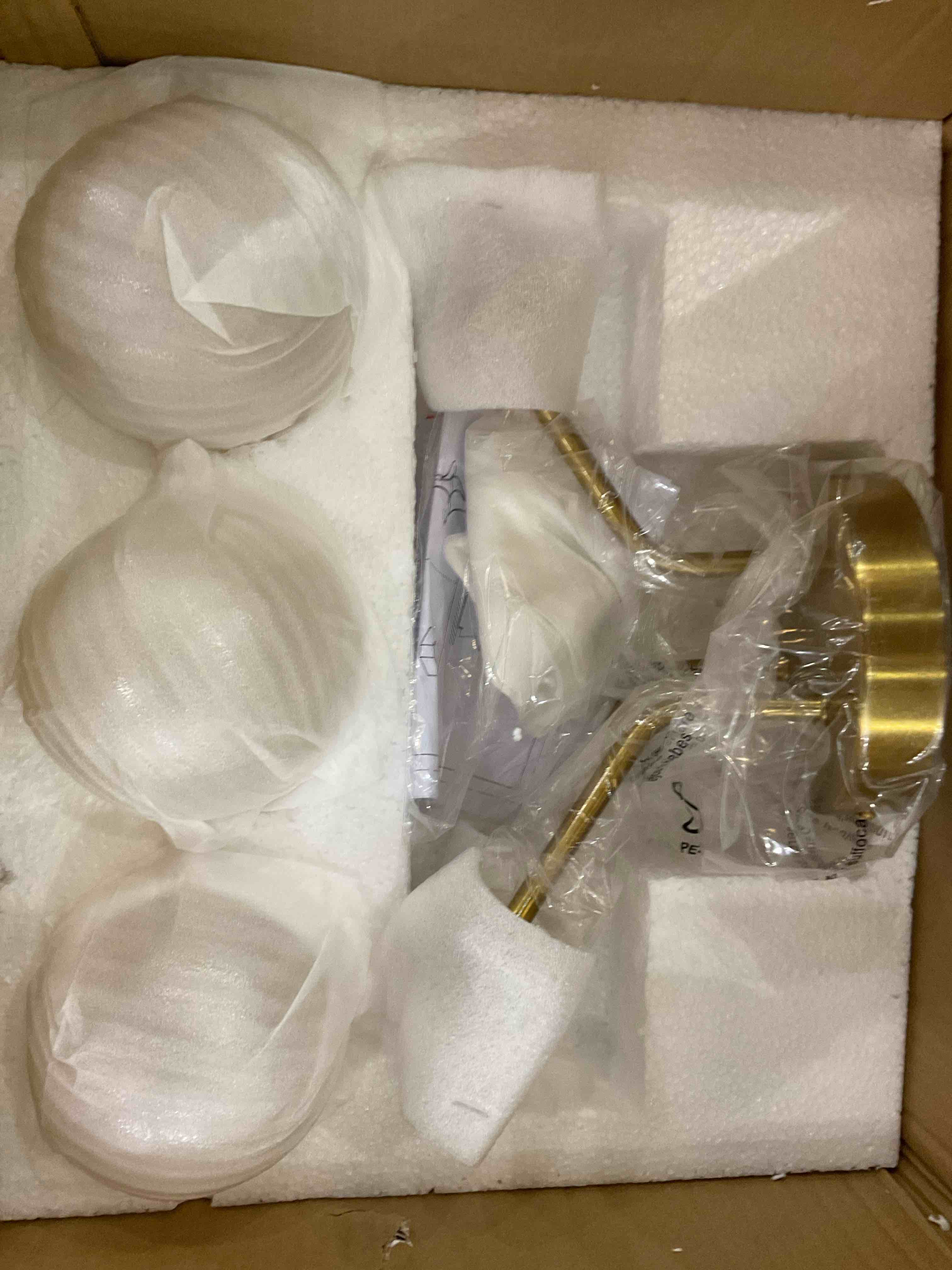 https://s3.amazonaws.com/lotting-images-prod/BargainHunt/EXS01348677_1709842636967.jpeg