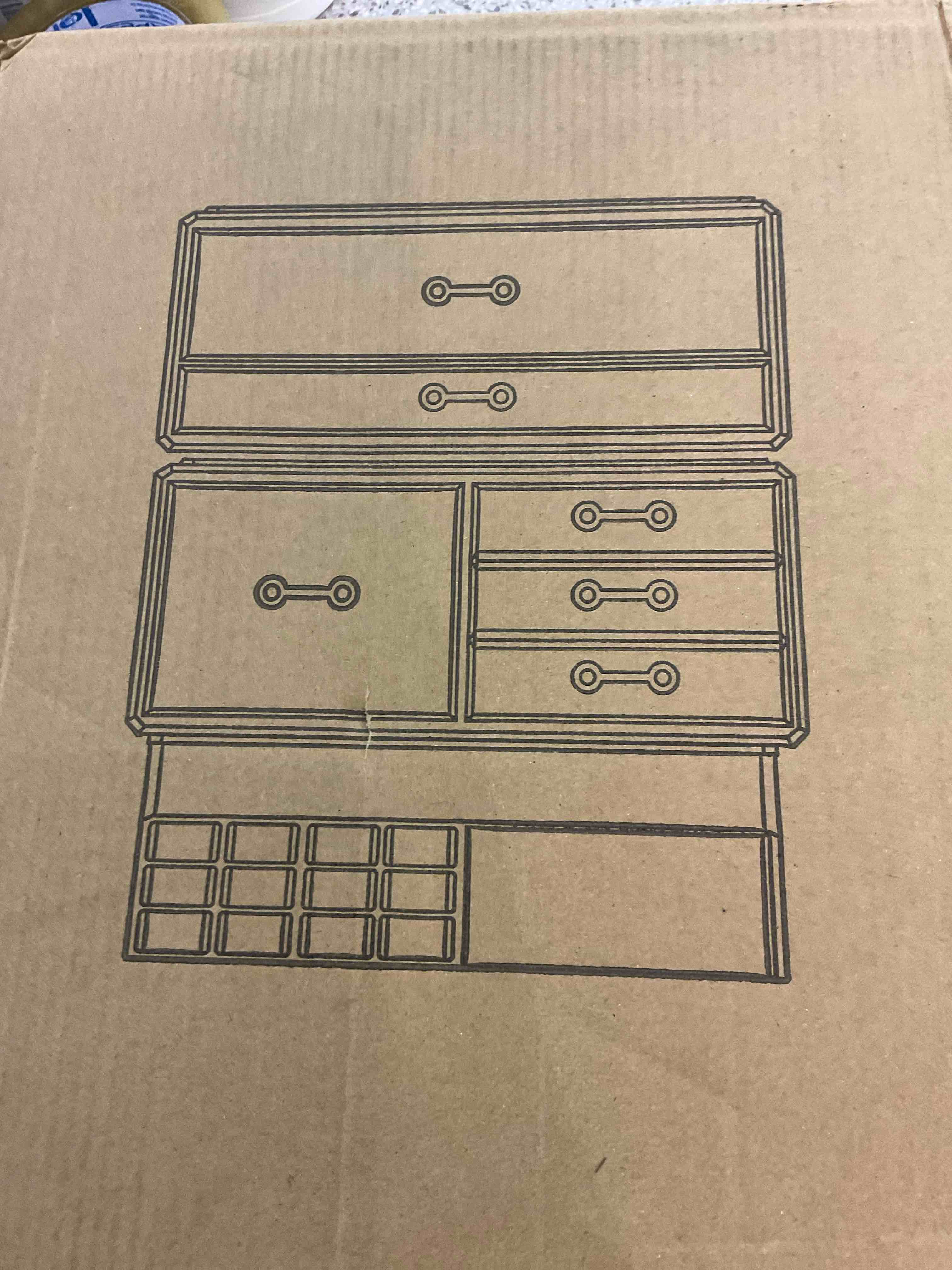 https://s3.amazonaws.com/lotting-images-prod/BargainHunt/EXS01348710_1709912429946.jpeg