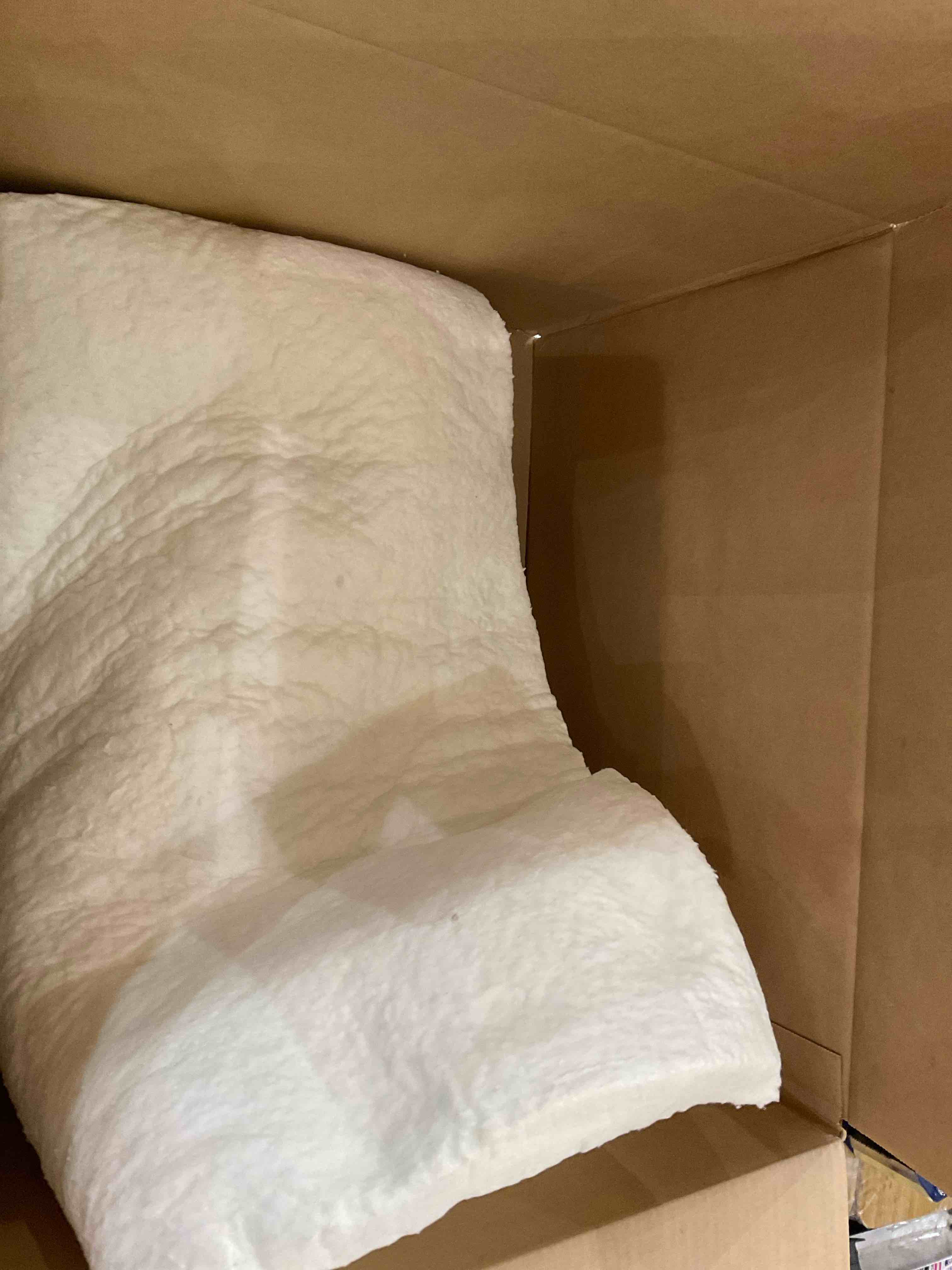 https://s3.amazonaws.com/lotting-images-prod/BargainHunt/EXS01348942_1710256612668.jpeg