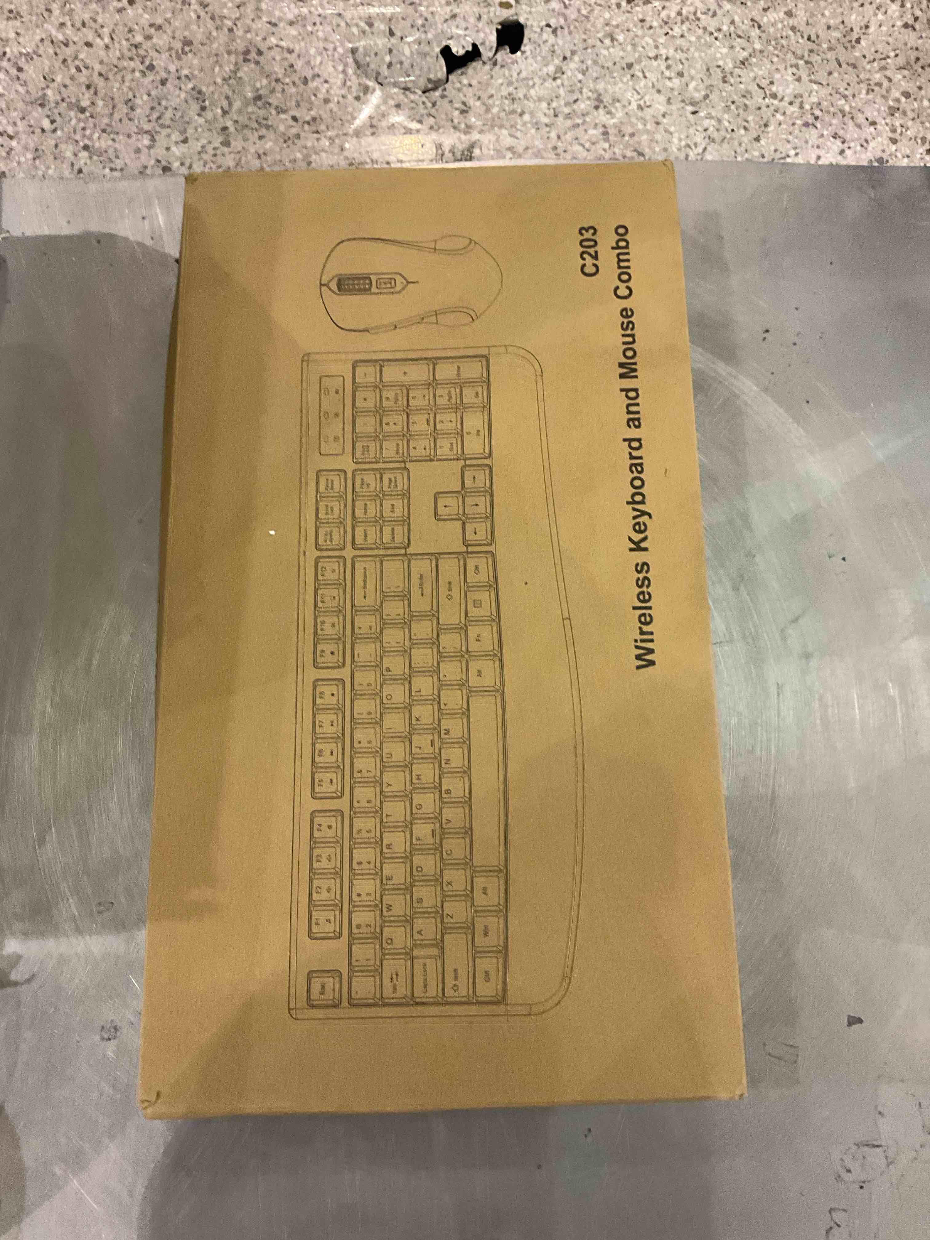 https://s3.amazonaws.com/lotting-images-prod/BargainHunt/EXS01349048_1710330712914.jpeg