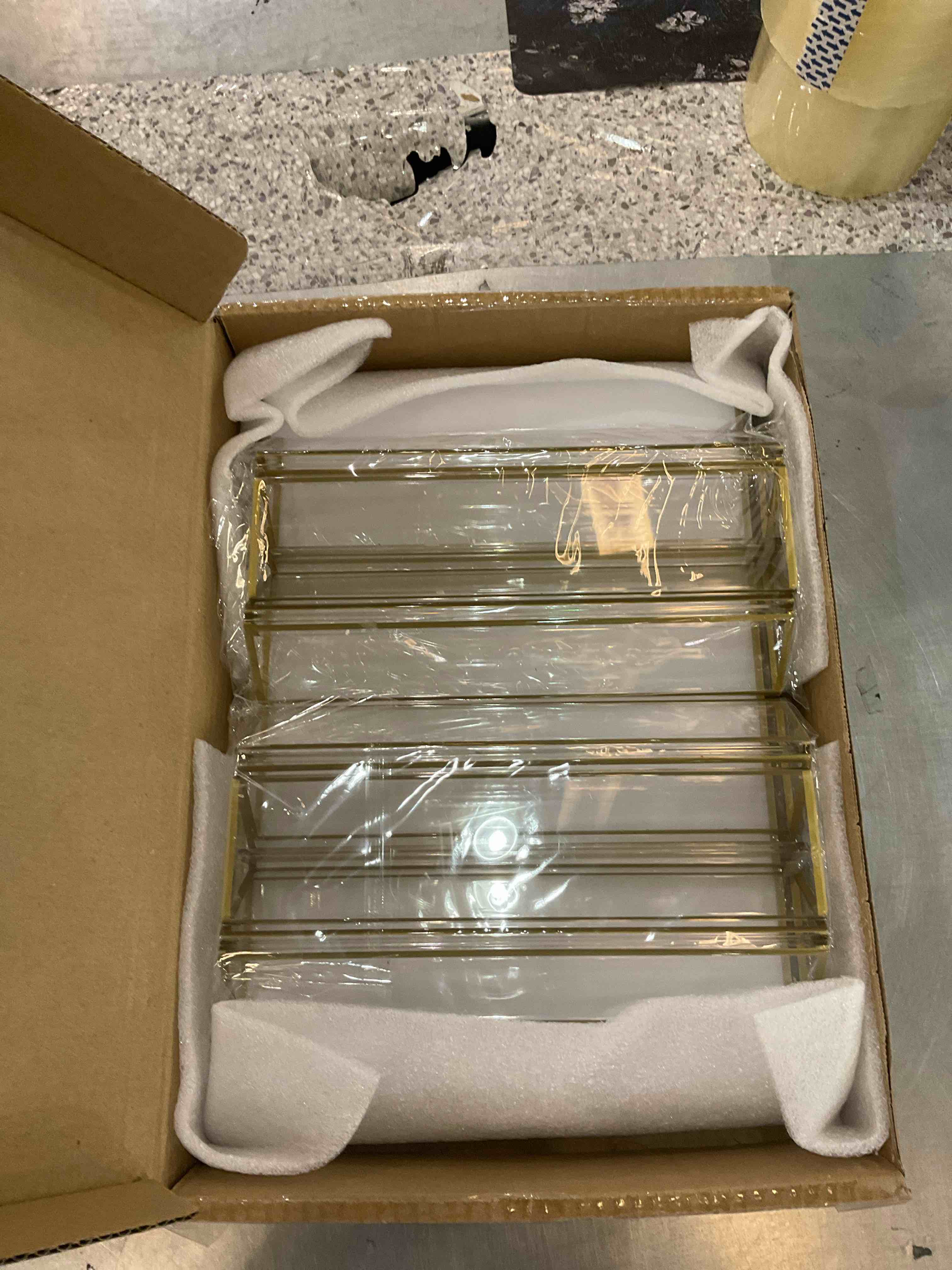https://s3.amazonaws.com/lotting-images-prod/BargainHunt/EXS01349149_1710349284587.jpeg