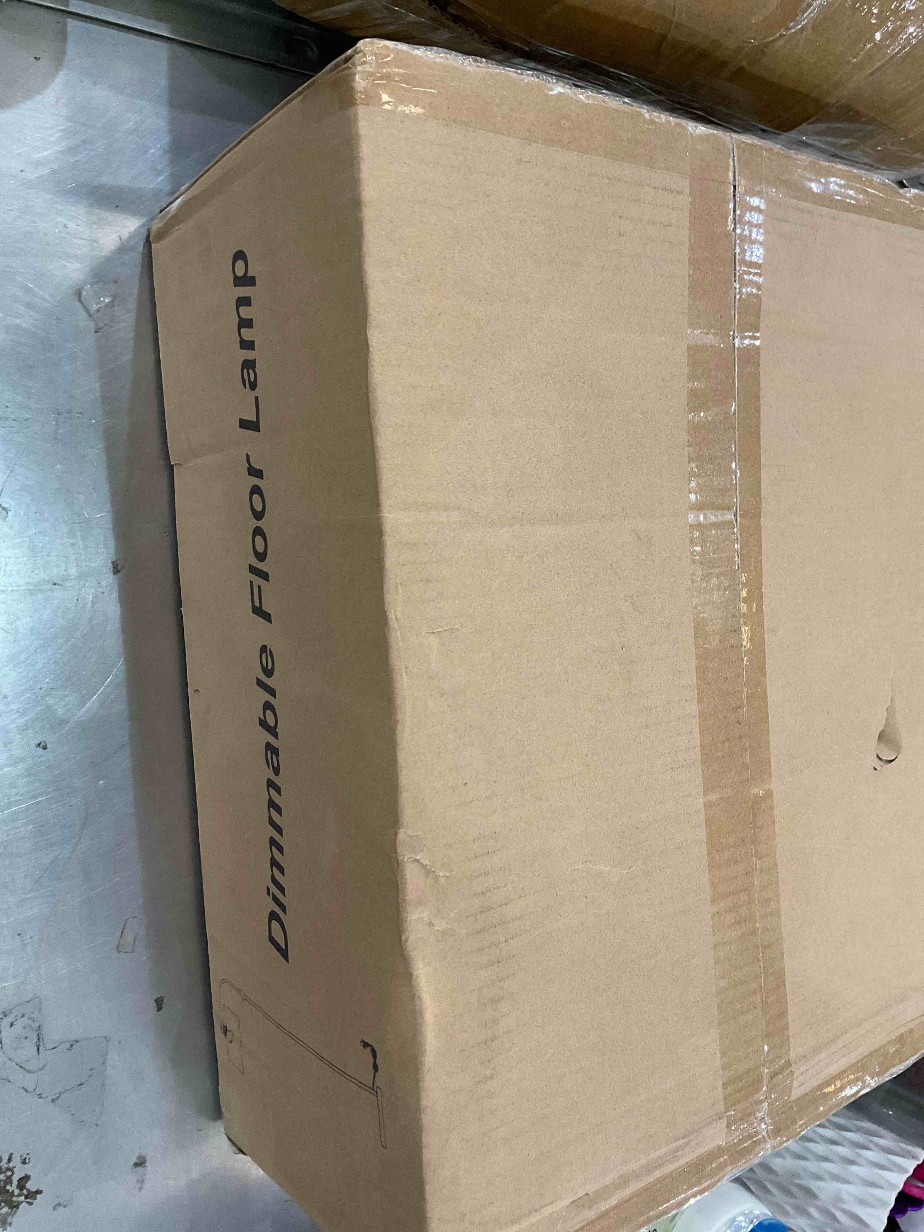 https://s3.amazonaws.com/lotting-images-prod/BargainHunt/EXS01349283_1710430481743.jpeg