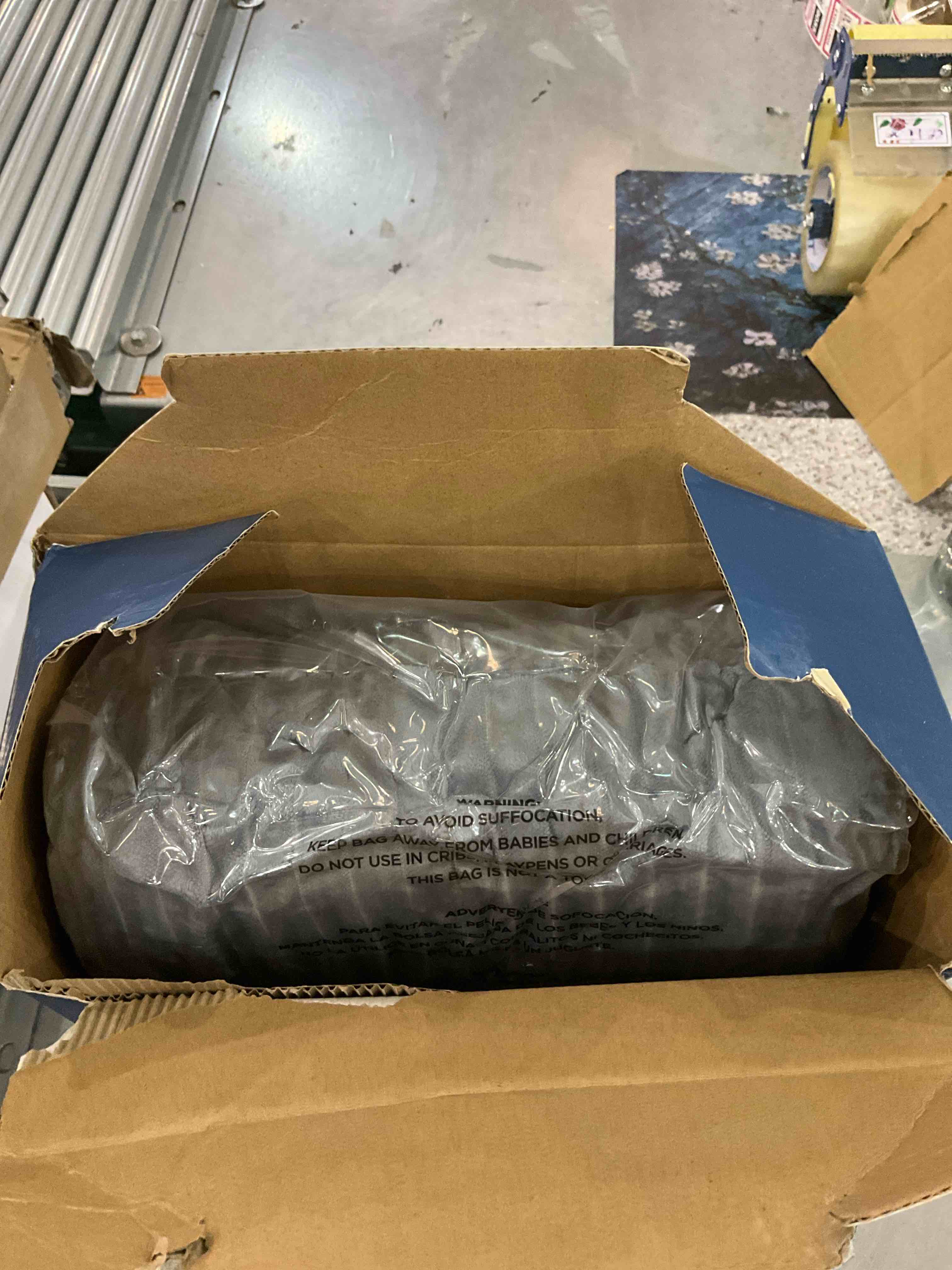https://s3.amazonaws.com/lotting-images-prod/BargainHunt/EXS01349480_1710518034411.jpeg