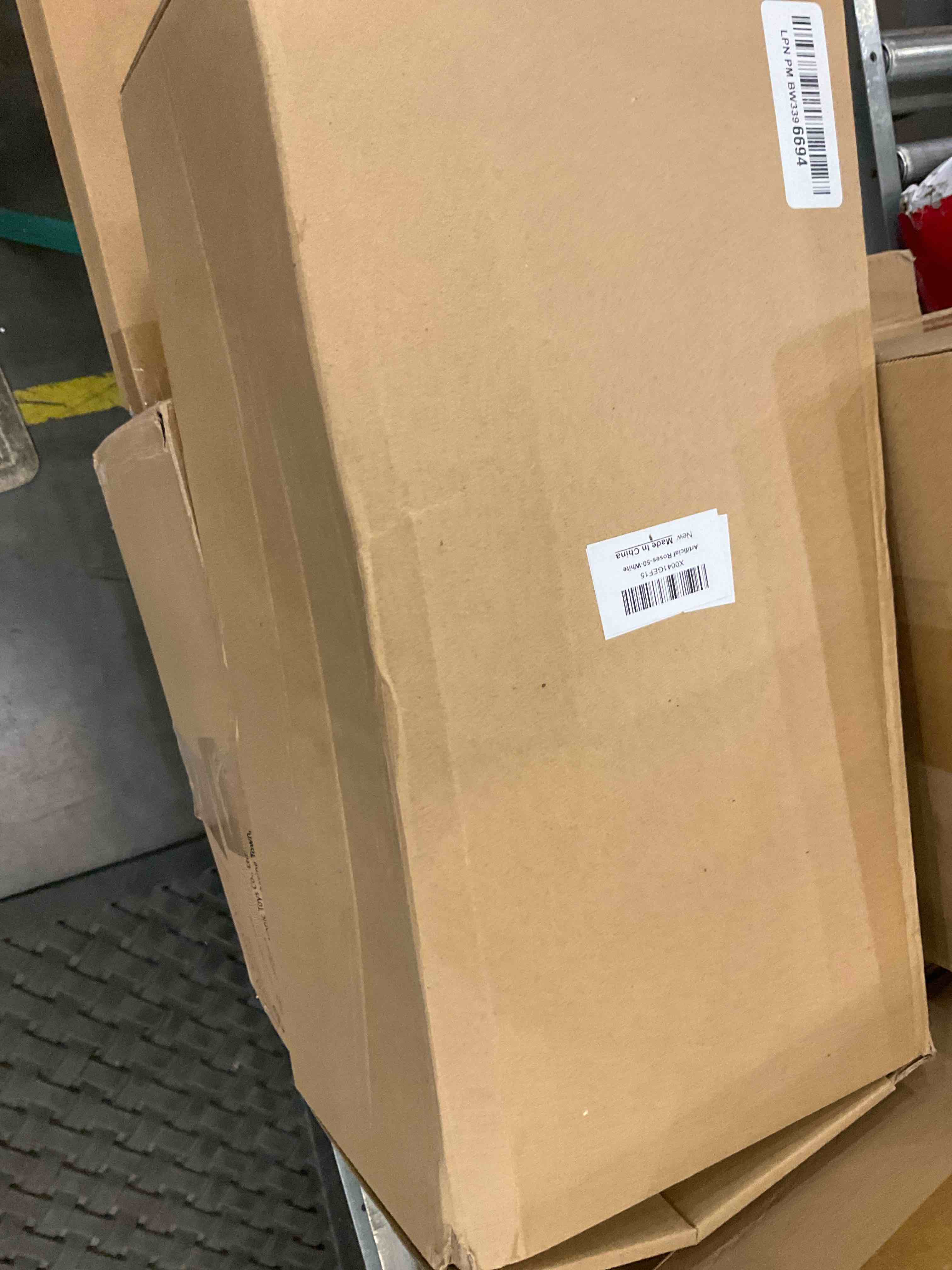 50 Pcs Artificial Rose Flower Realistic Silk Roses with Stem Bouquet of Flowers Plastic Flowers Real Looking Fake Roses for Home Wedding Centerpieces Party Decorations (White)