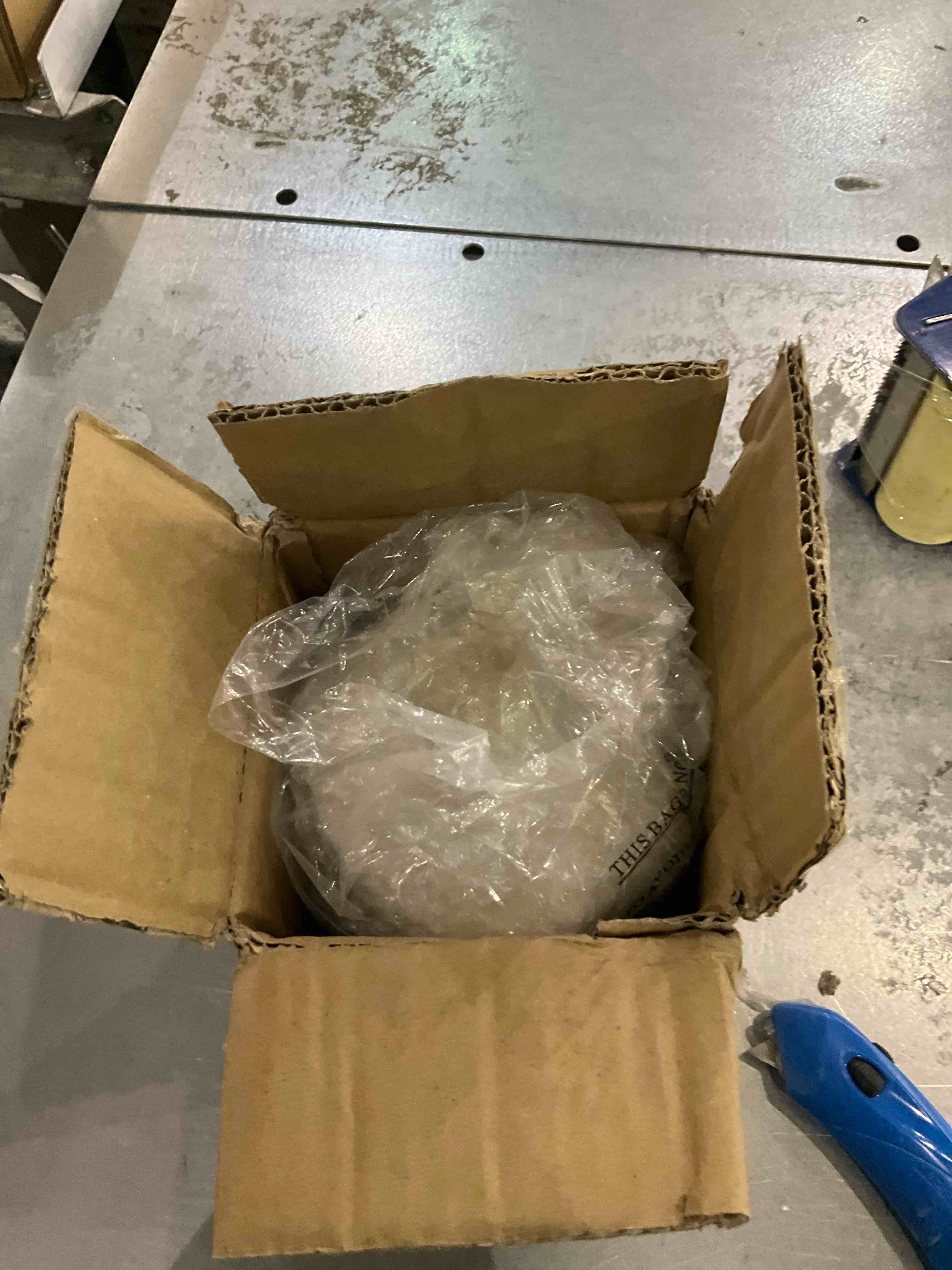 https://s3.amazonaws.com/lotting-images-prod/BargainHunt/EXS01350560_1711462256725.jpeg