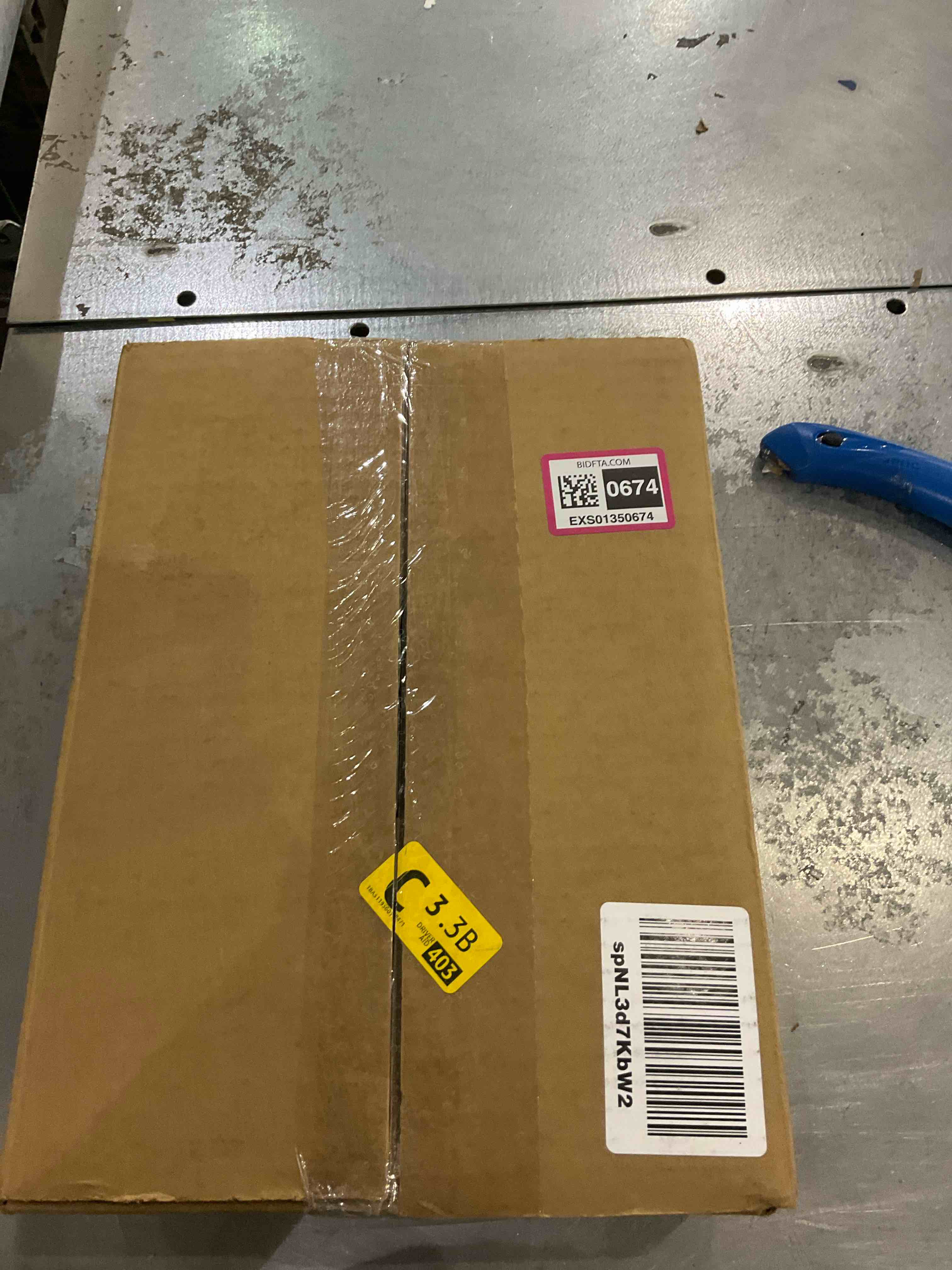 https://s3.amazonaws.com/lotting-images-prod/BargainHunt/EXS01350674_1711538269057.jpeg