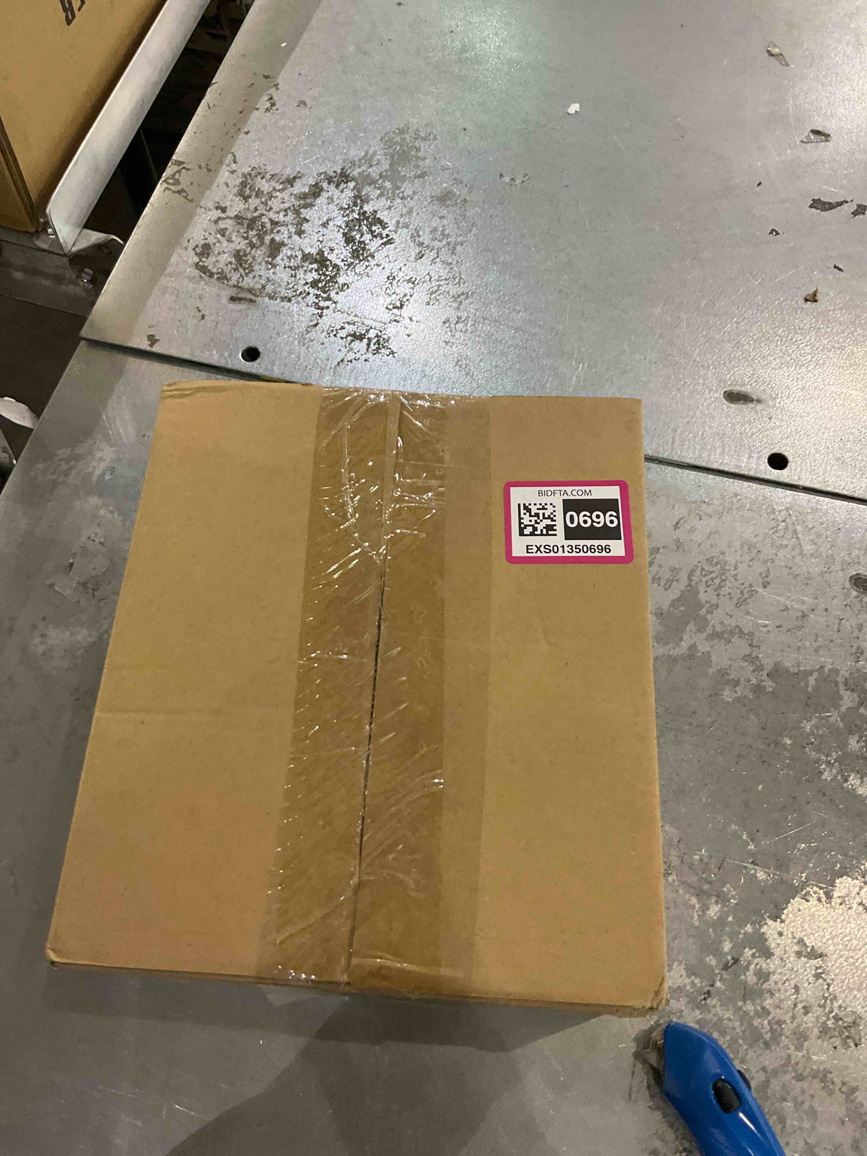 https://s3.amazonaws.com/lotting-images-prod/BargainHunt/EXS01350696_1711541395547.jpeg