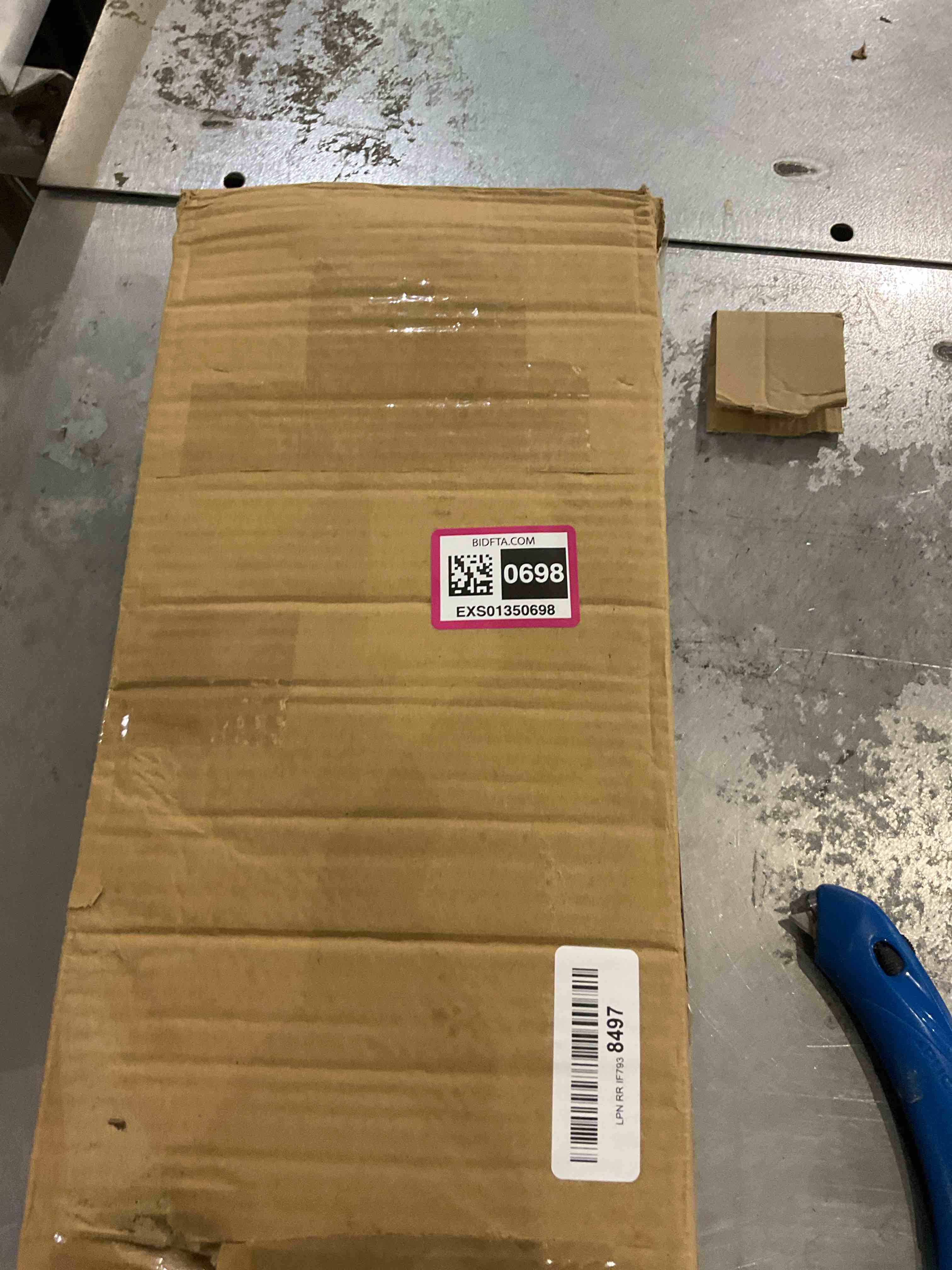 https://s3.amazonaws.com/lotting-images-prod/BargainHunt/EXS01350698_1711541674798.jpeg