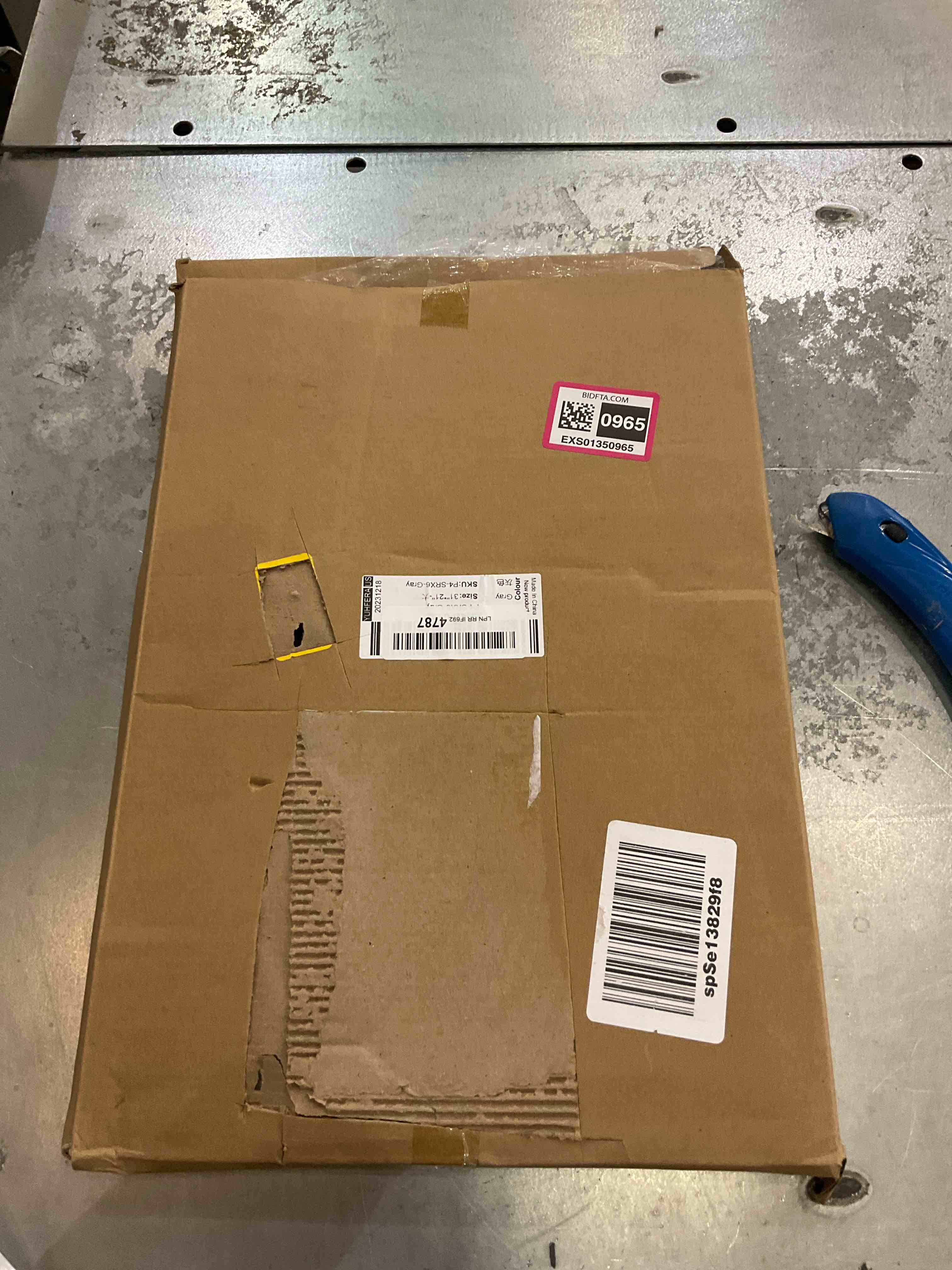 https://s3.amazonaws.com/lotting-images-prod/BargainHunt/EXS01350965_1711639418259.jpeg