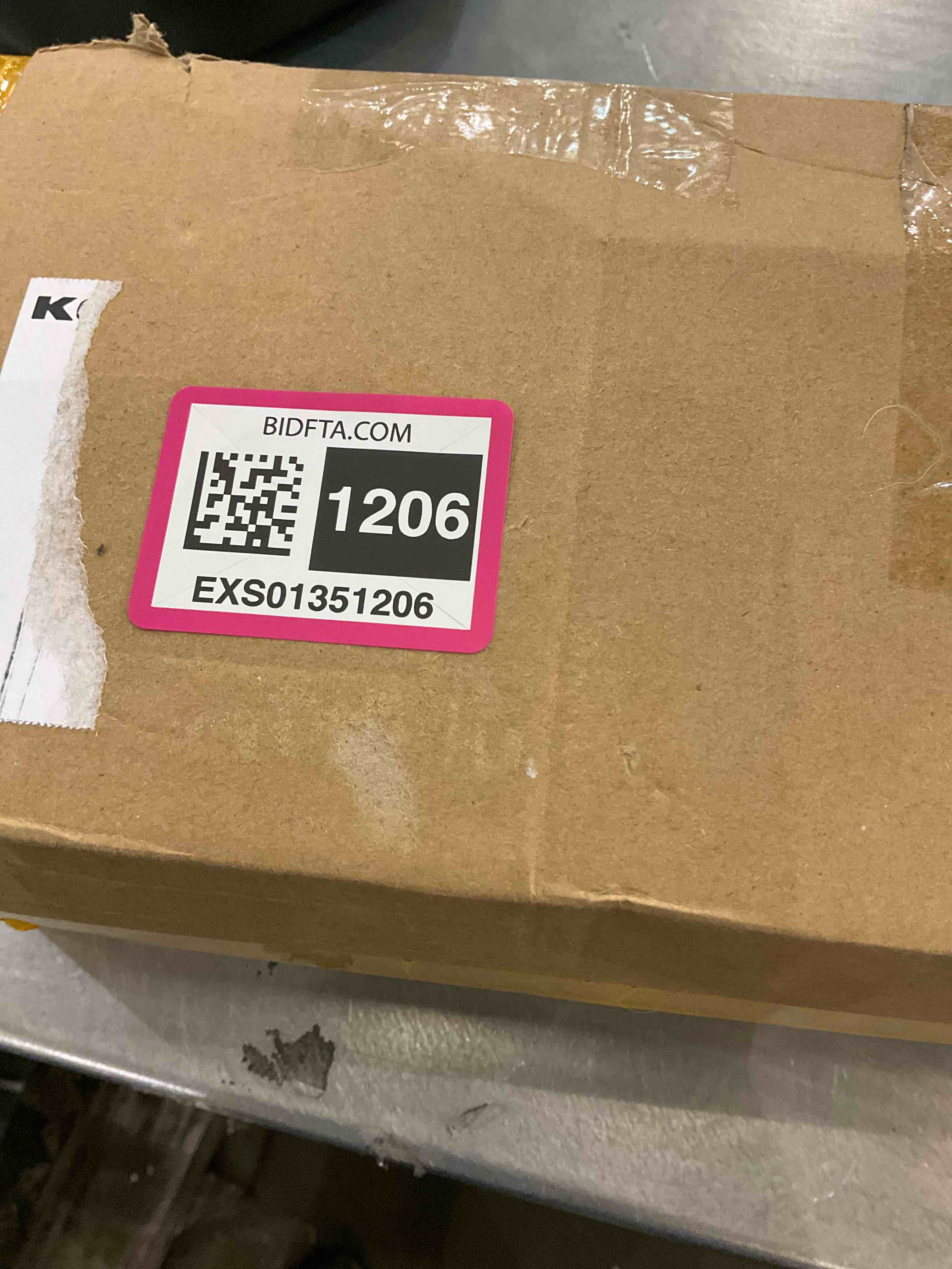 https://s3.amazonaws.com/lotting-images-prod/BargainHunt/EXS01351206_1712685038200.jpeg