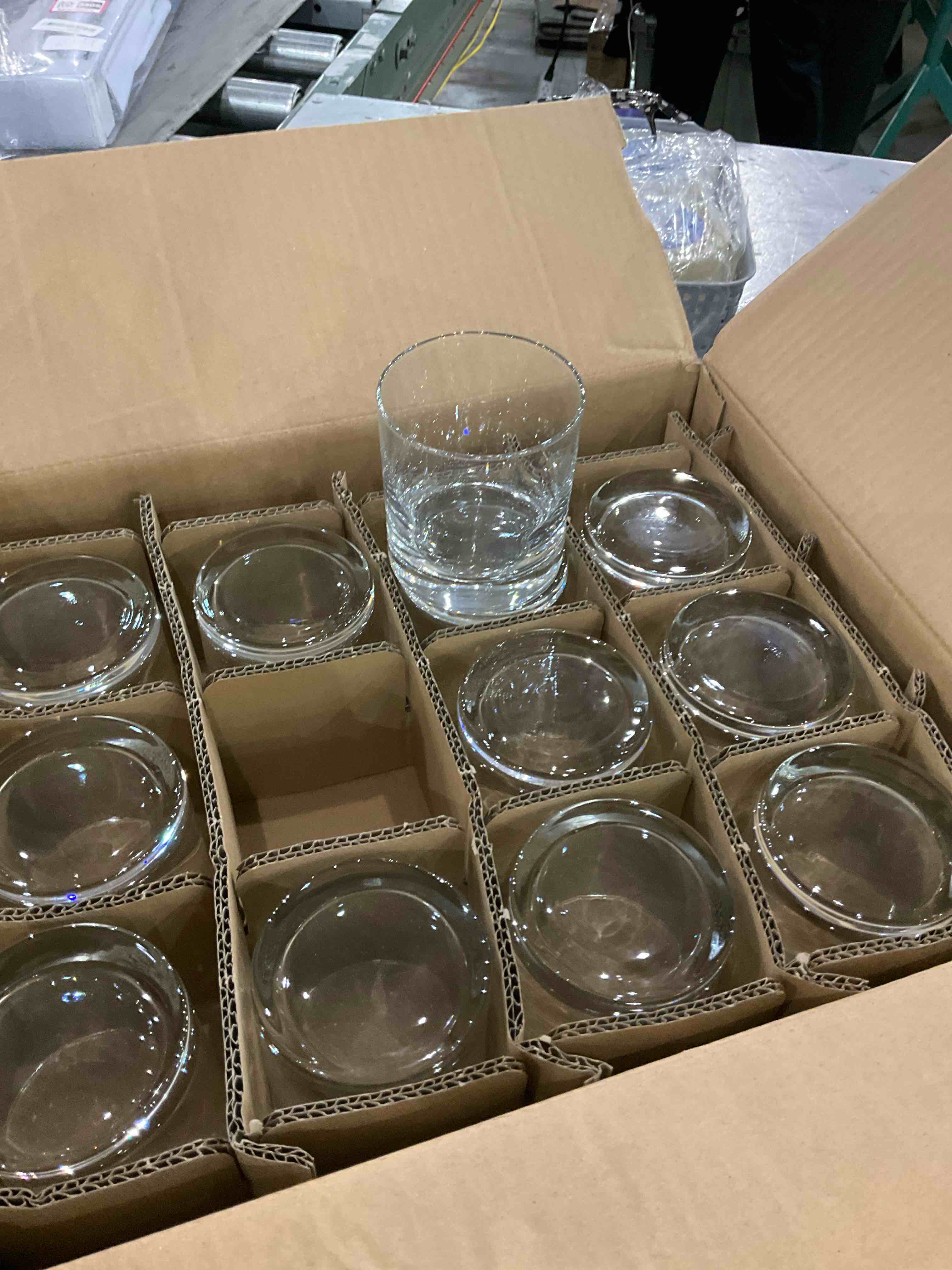 https://s3.amazonaws.com/lotting-images-prod/BargainHunt/EXS01351235_1712748210803.jpeg
