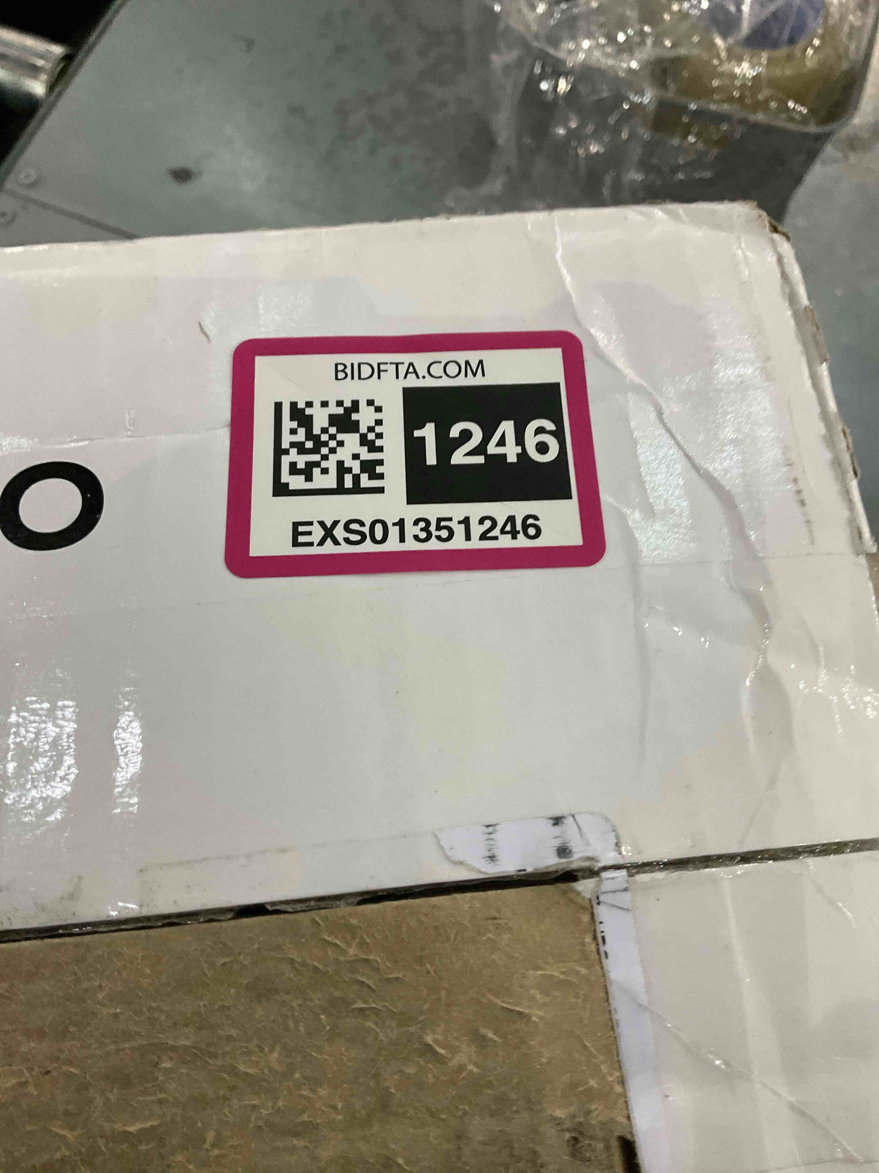 https://s3.amazonaws.com/lotting-images-prod/BargainHunt/EXS01351246_1712749611221.jpeg