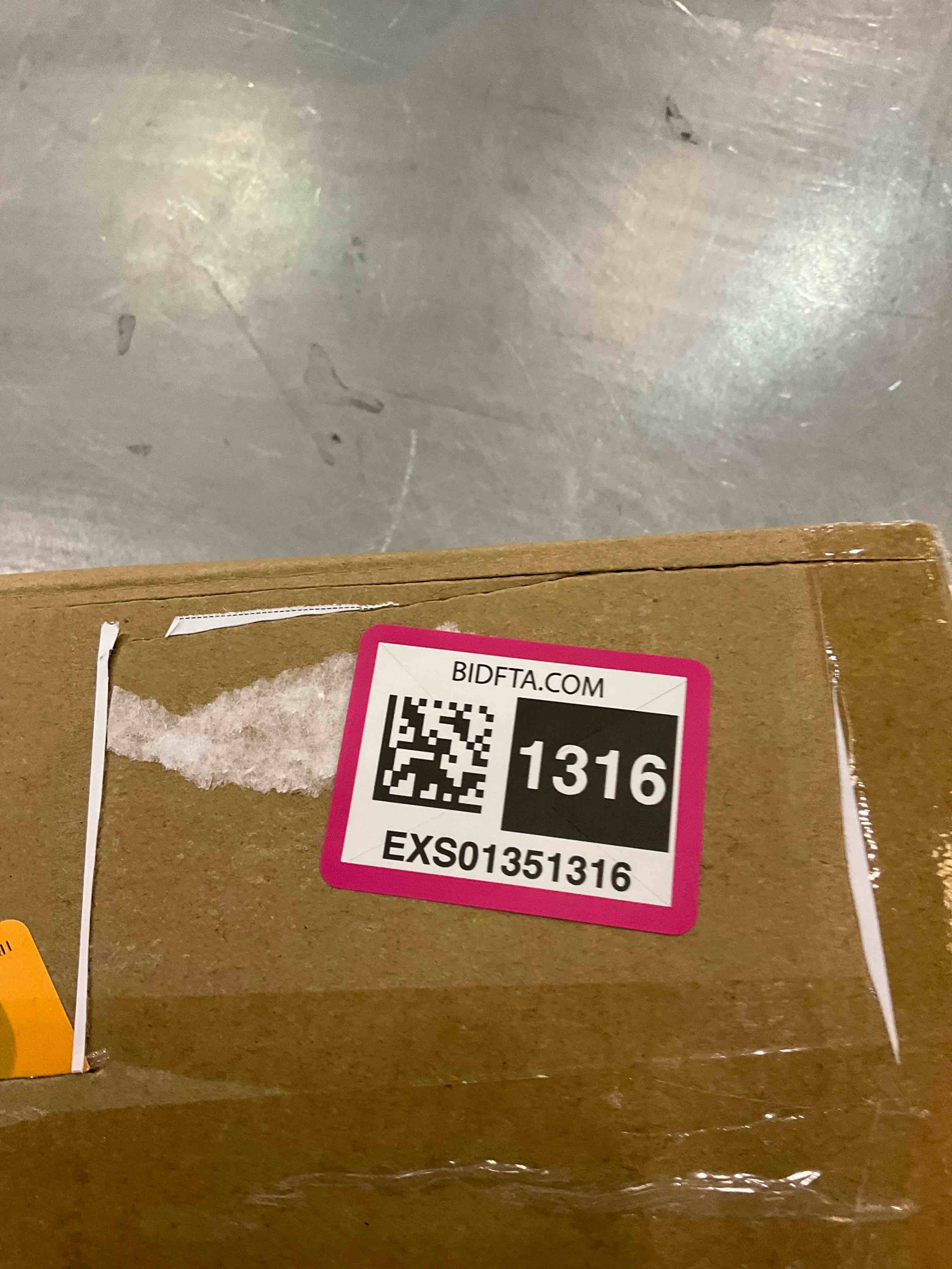 https://s3.amazonaws.com/lotting-images-prod/BargainHunt/EXS01351316_1712763266466.jpeg